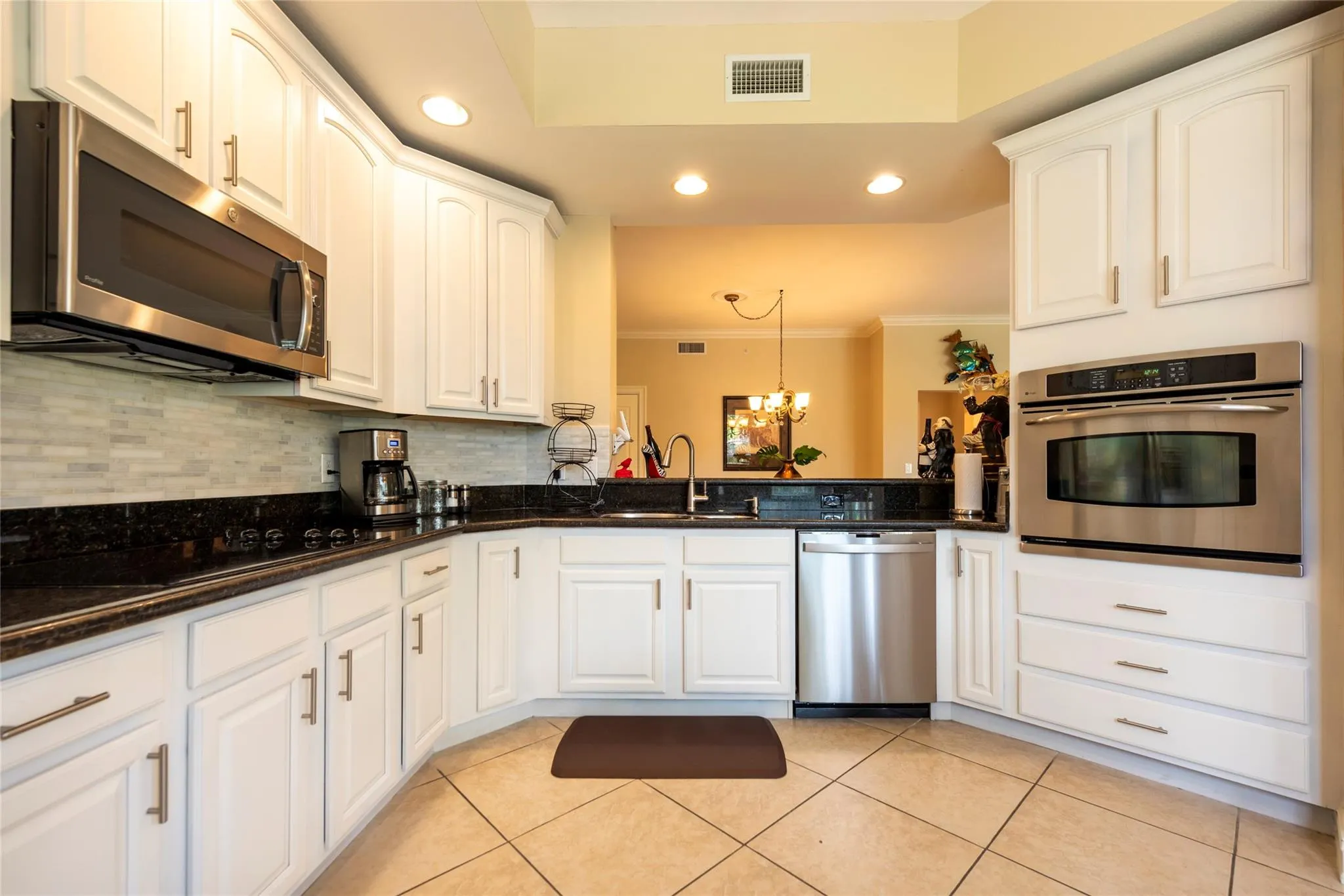 16135 Emerald Estates Dr, #272