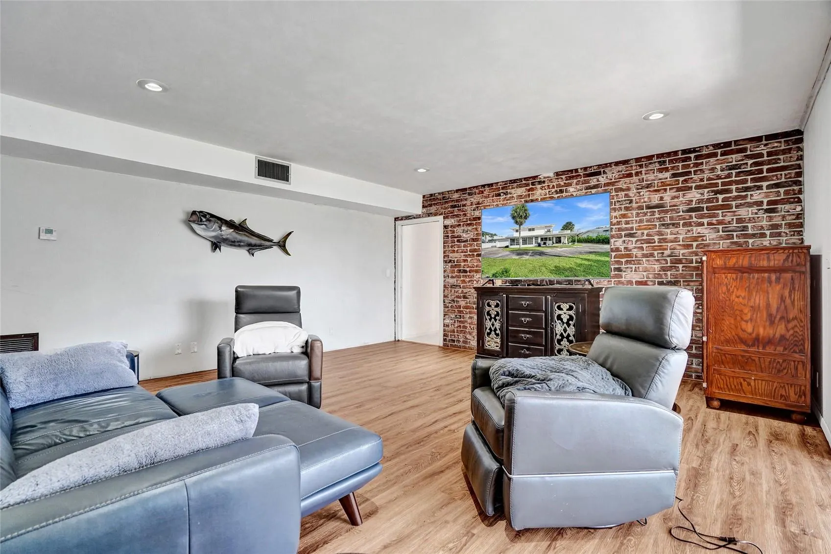 6 Tahoe Ln