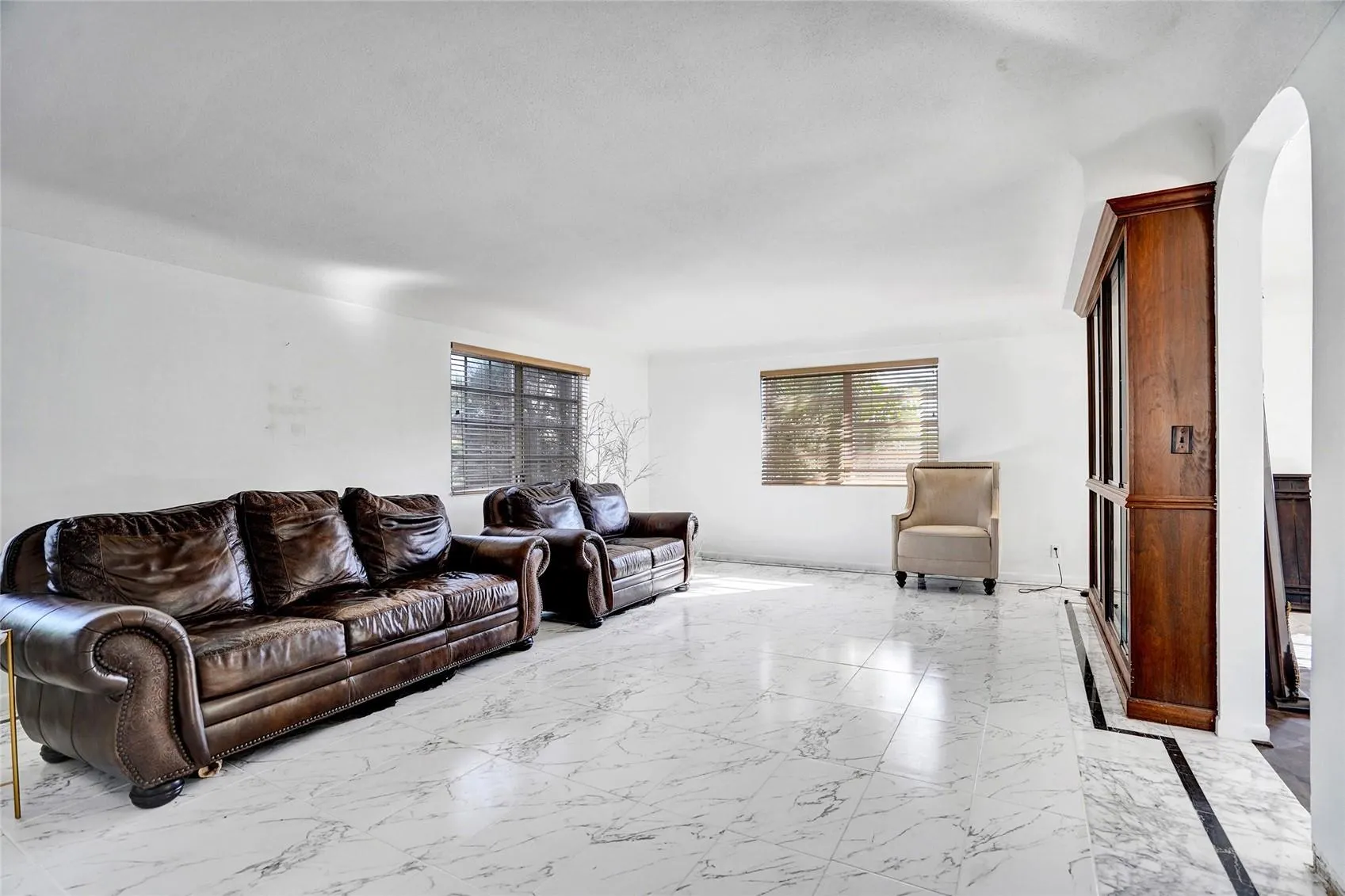6 Tahoe Ln