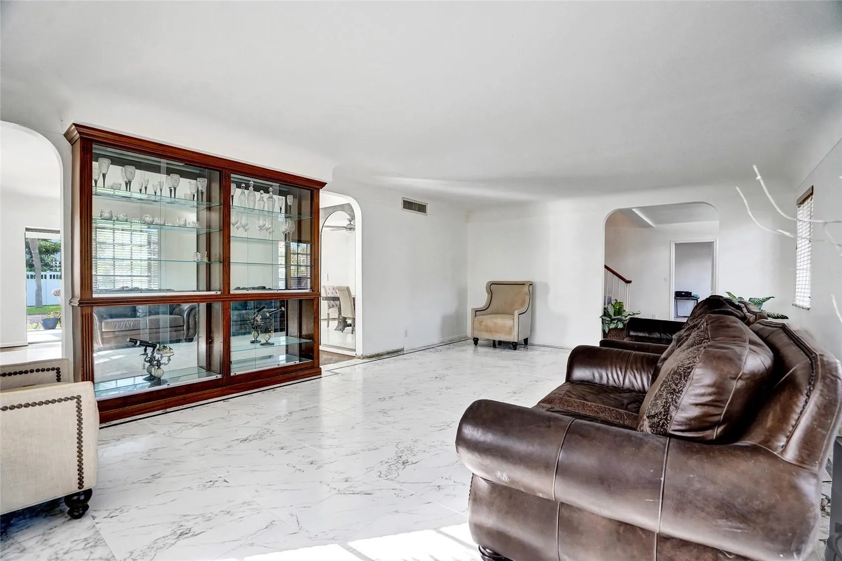 6 Tahoe Ln