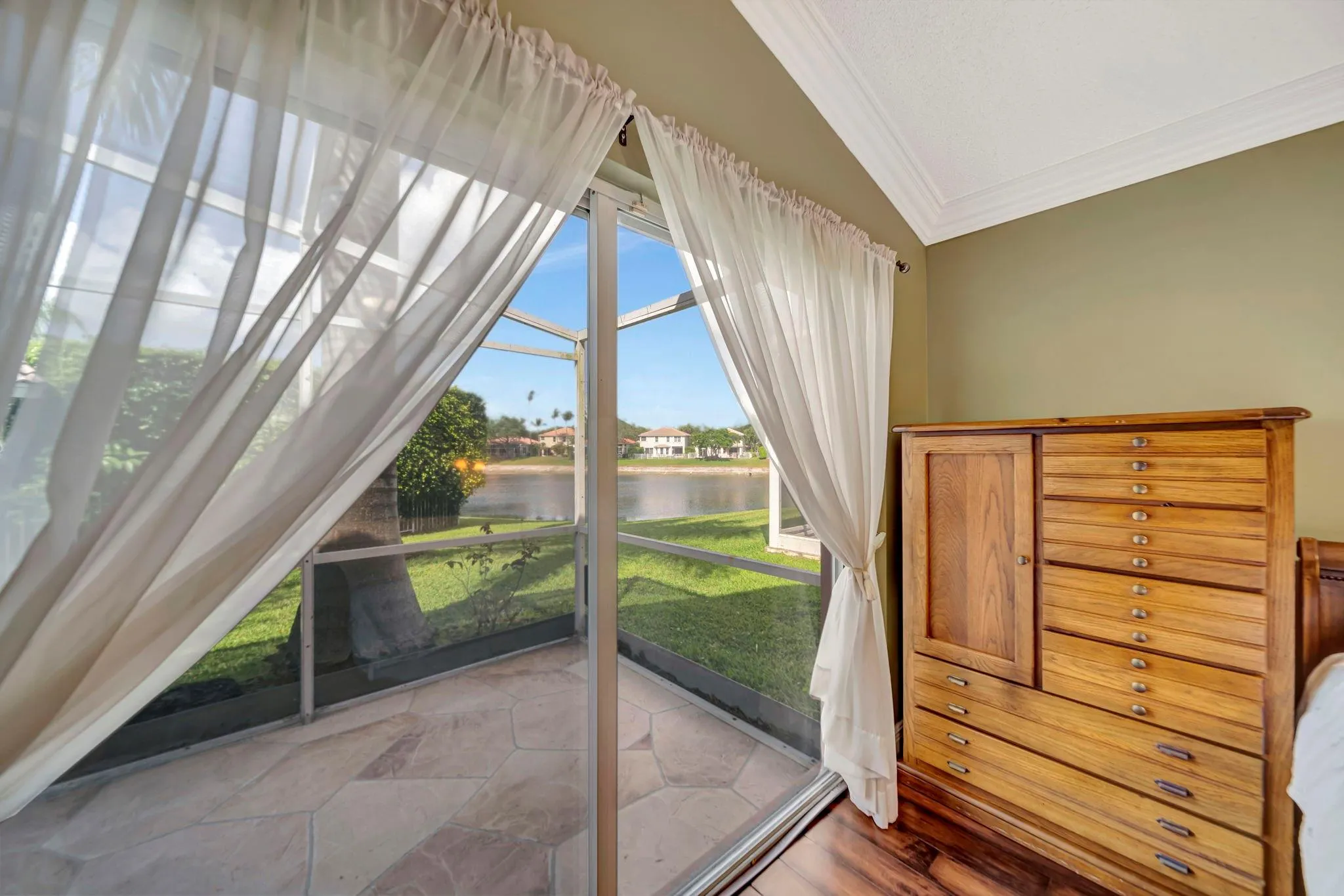 5942 NW 77th Drive
