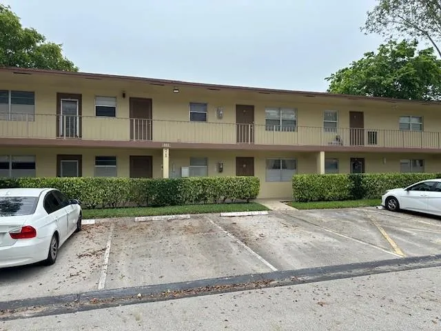 461 NW 76th Ave, #106