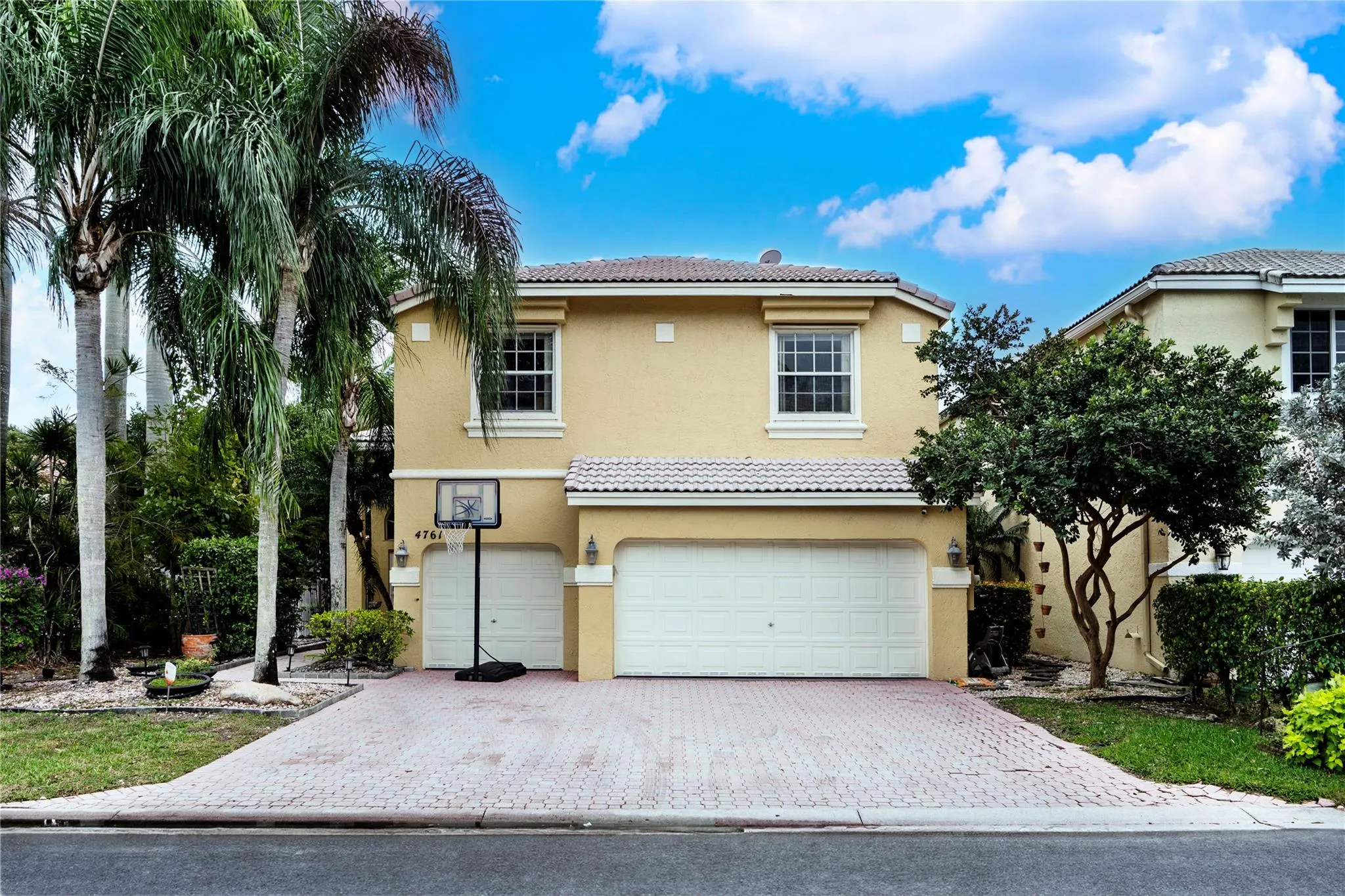 4761 NW 115th Ave