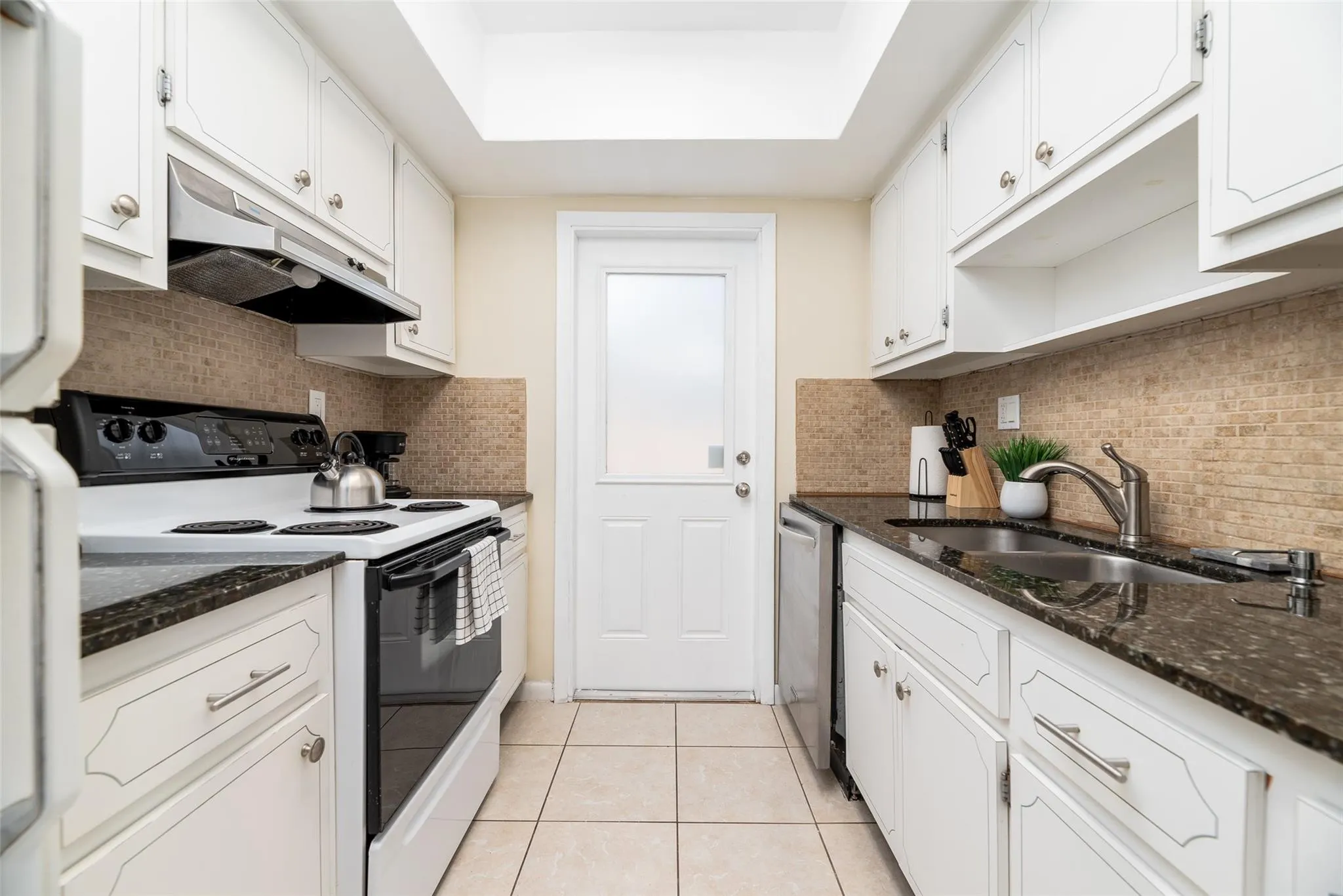 820 NE 21st Drive