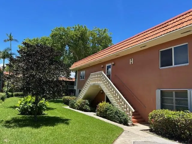 1920 NE 1st Ter, #110H