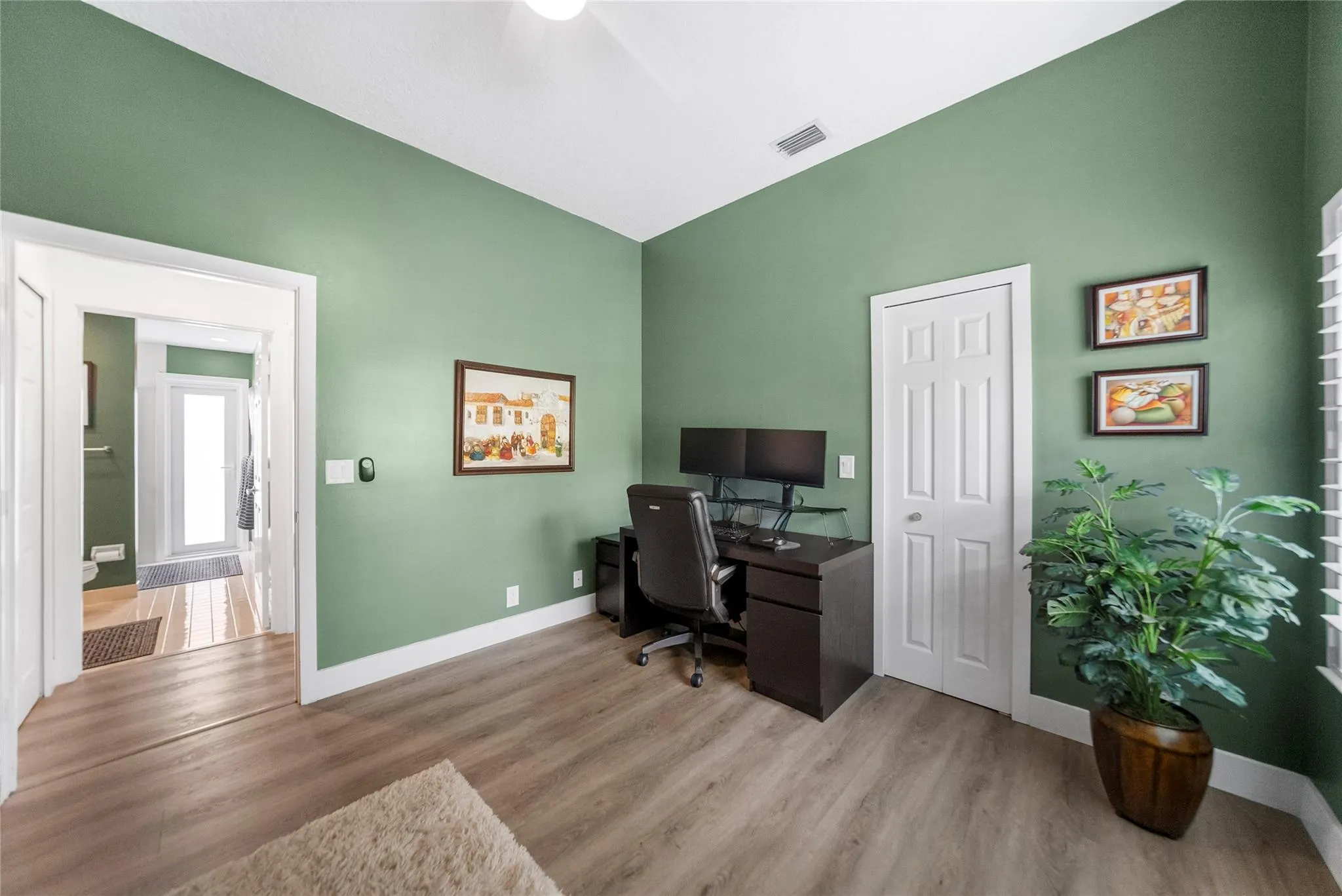 10201 NW 62nd Dr