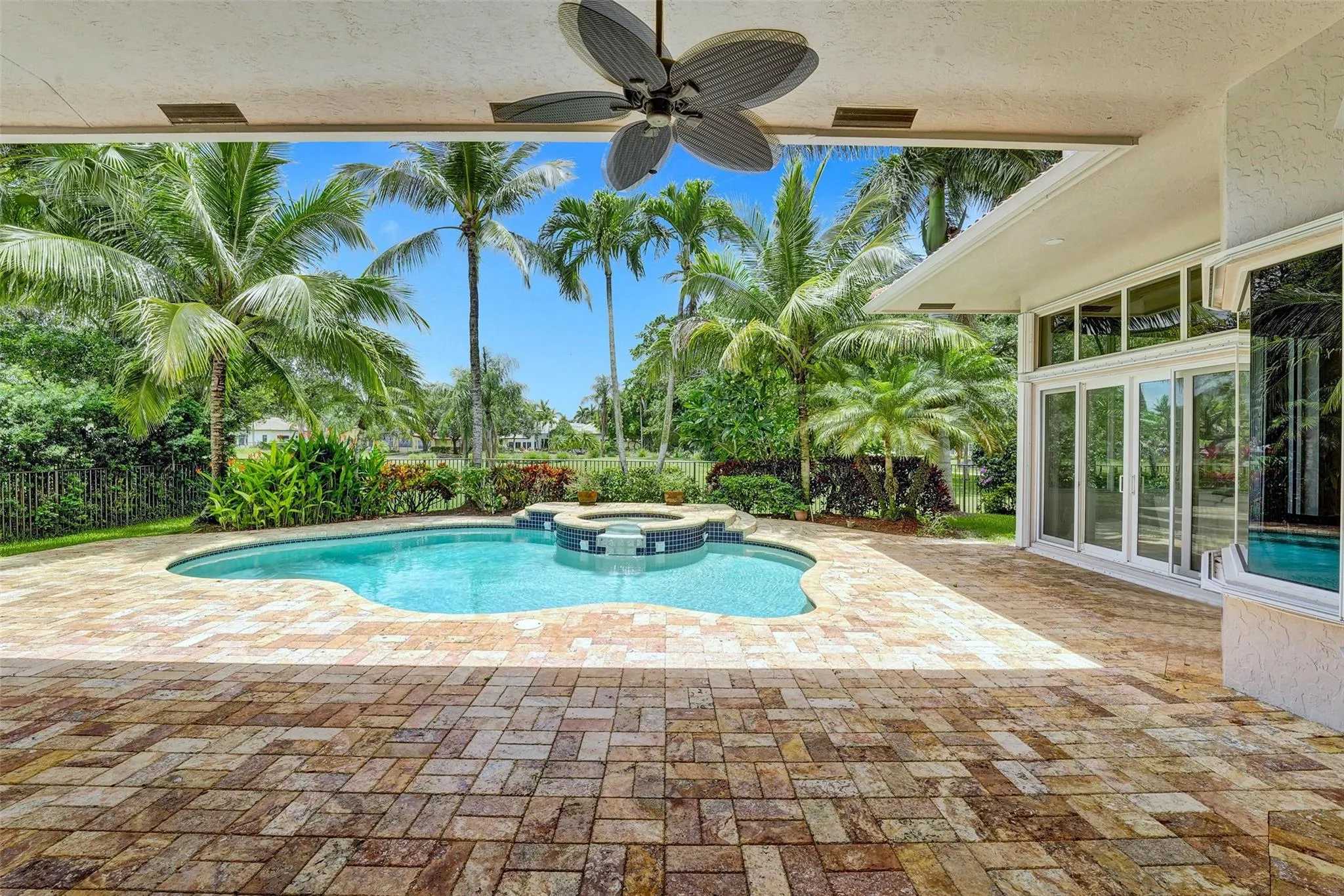 2524 Princeton Ct