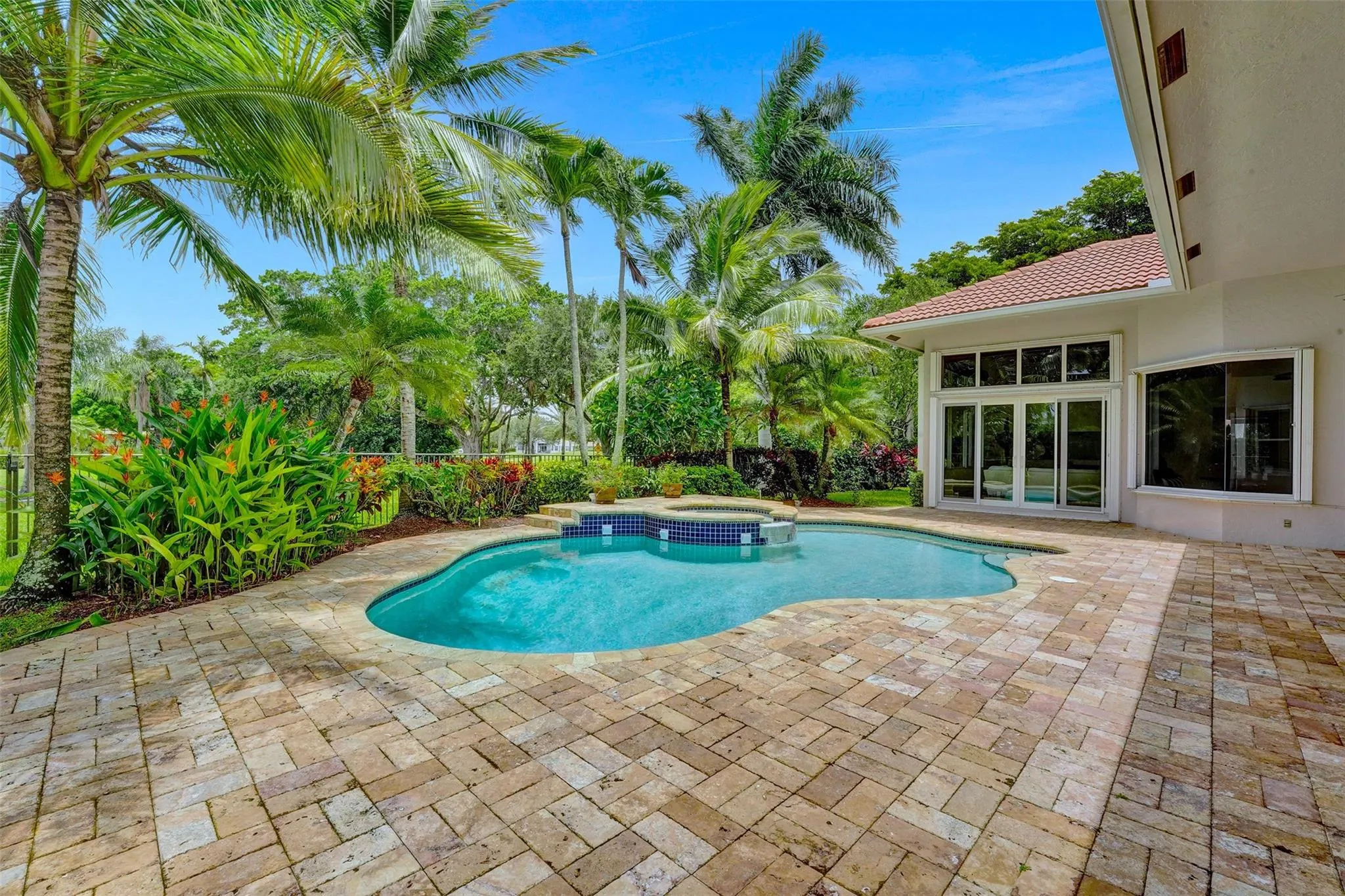 2524 Princeton Ct