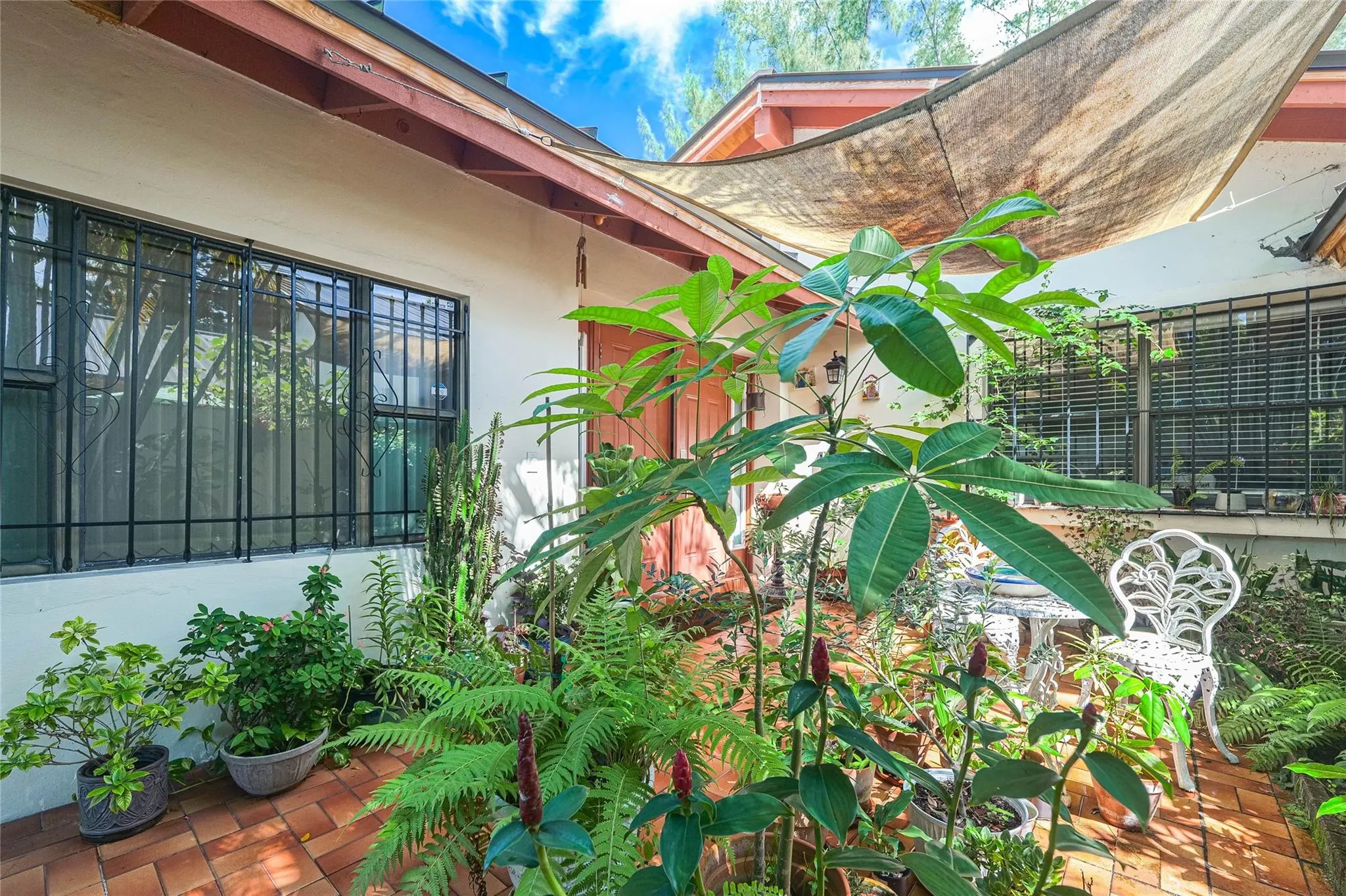 5621 Hammock Ln, #124