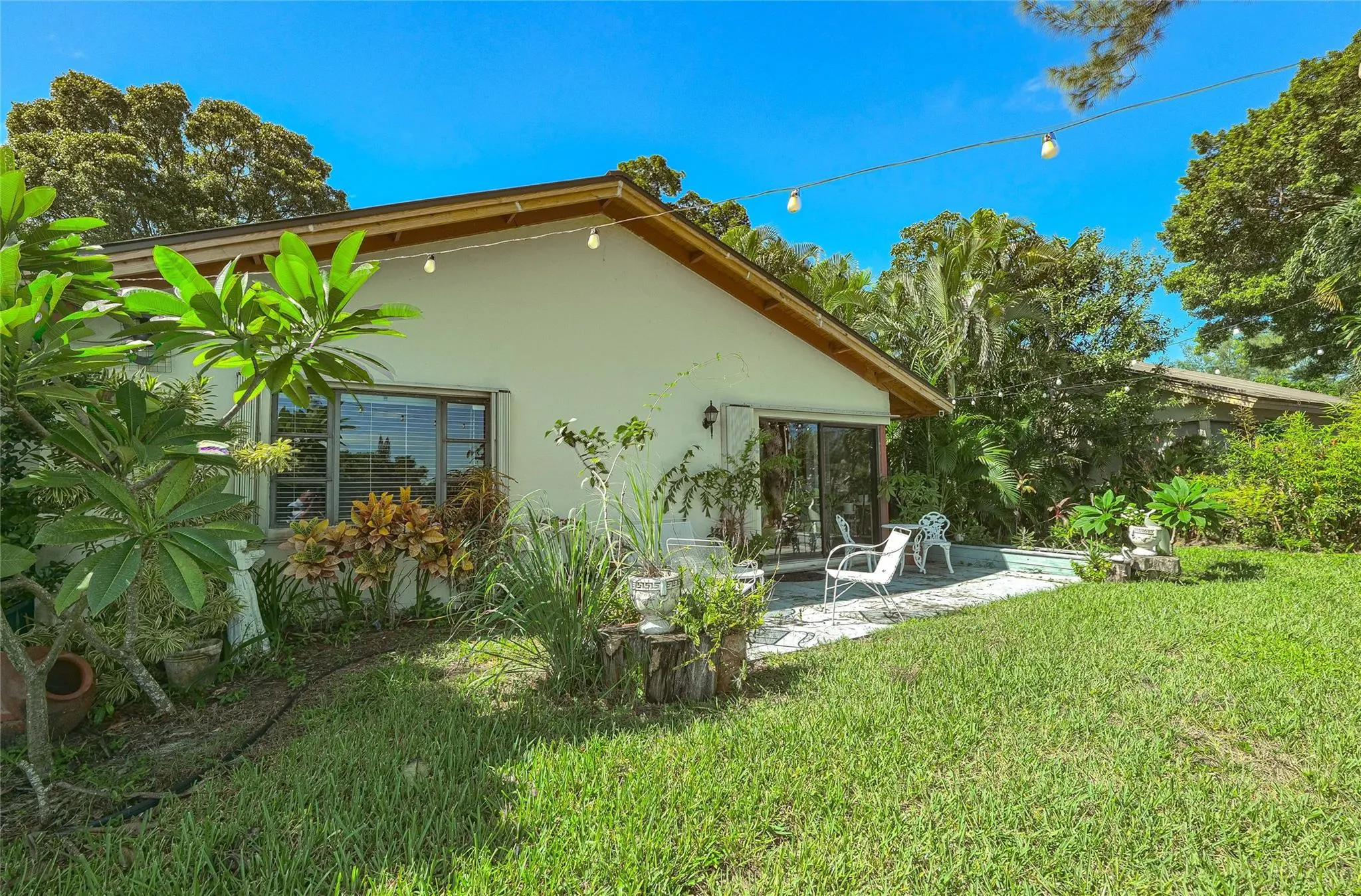 5621 Hammock Ln, #124