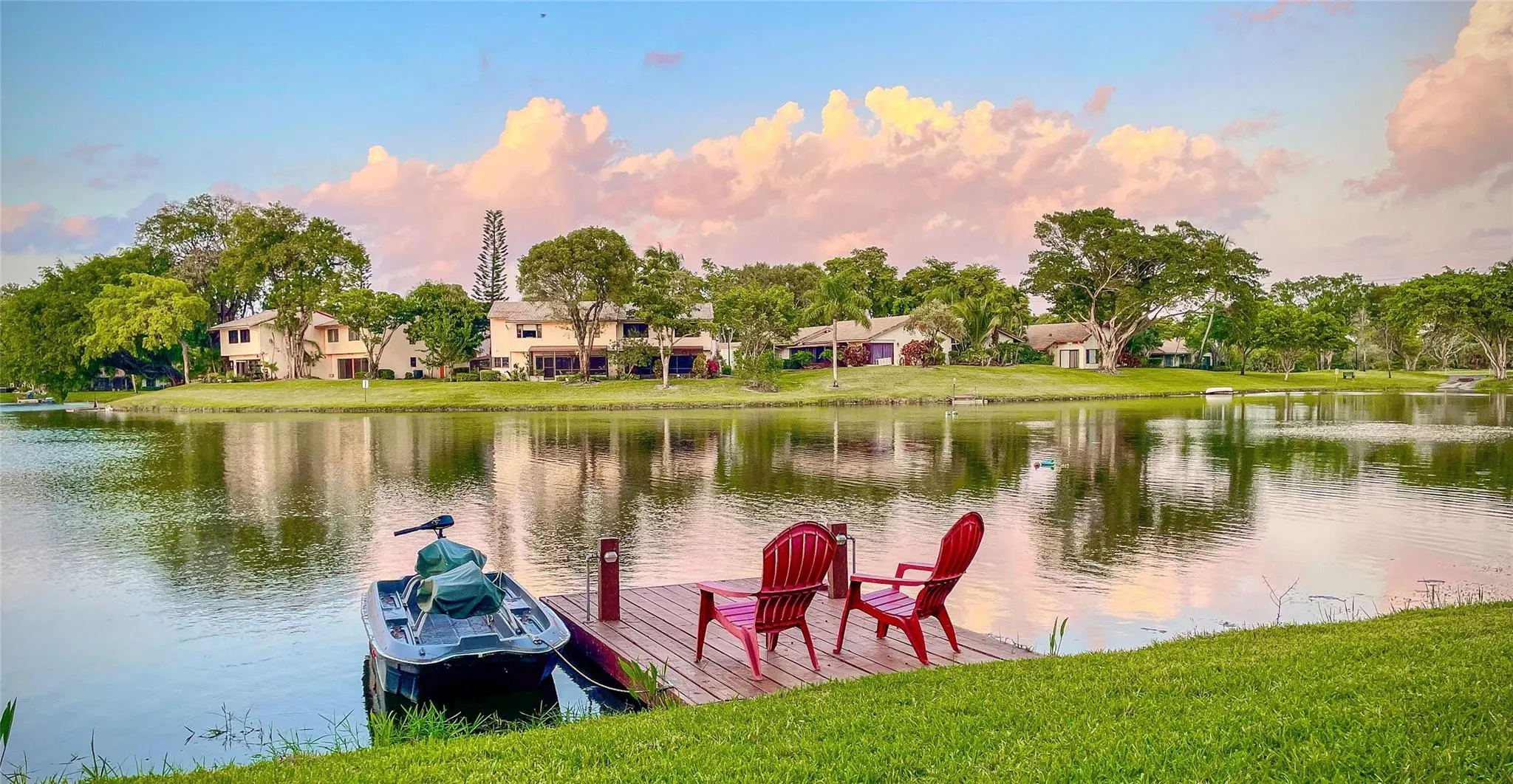 5621 Hammock Ln, #124