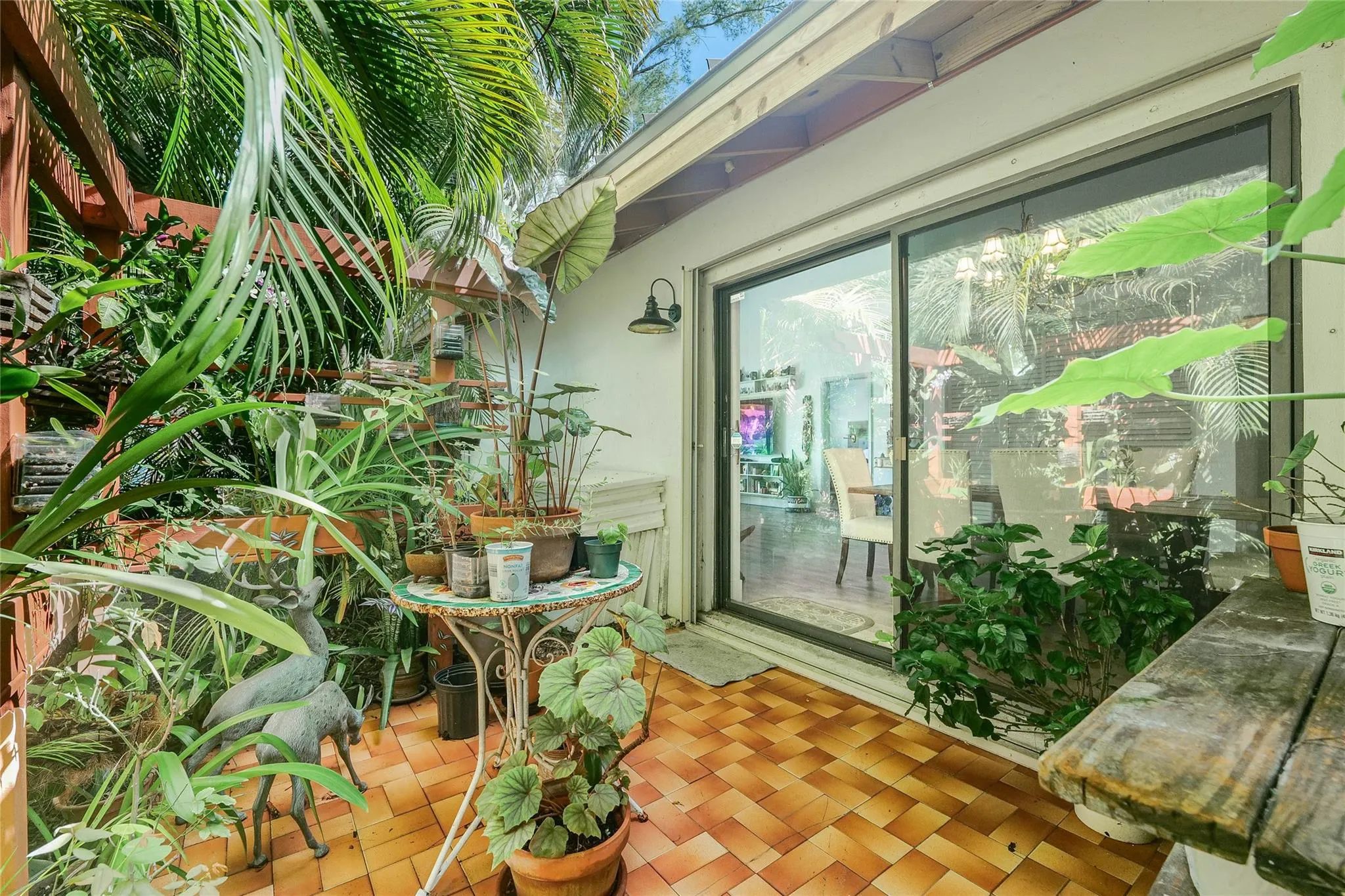 5621 Hammock Ln, #124