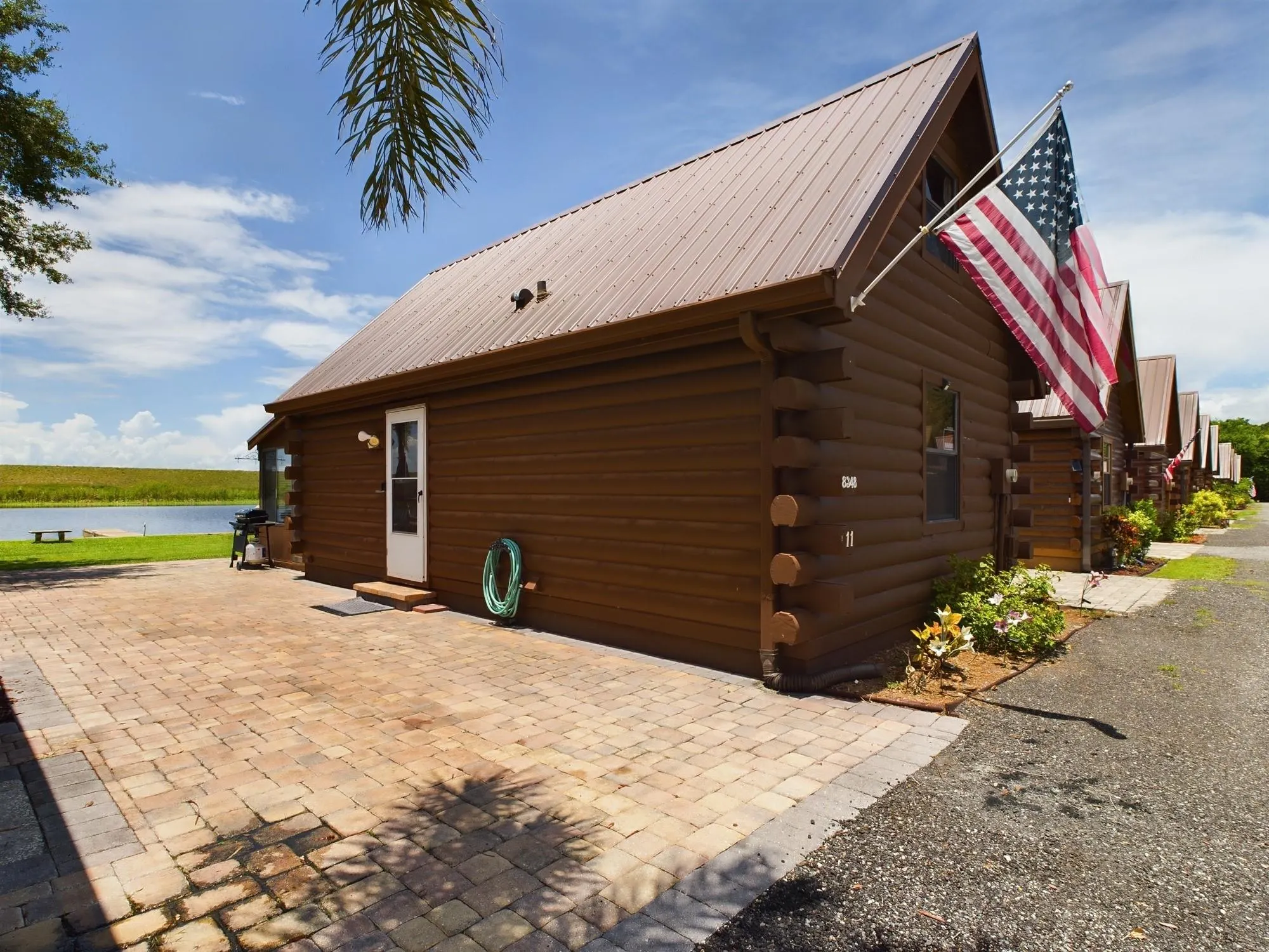 8348 US Highway 441