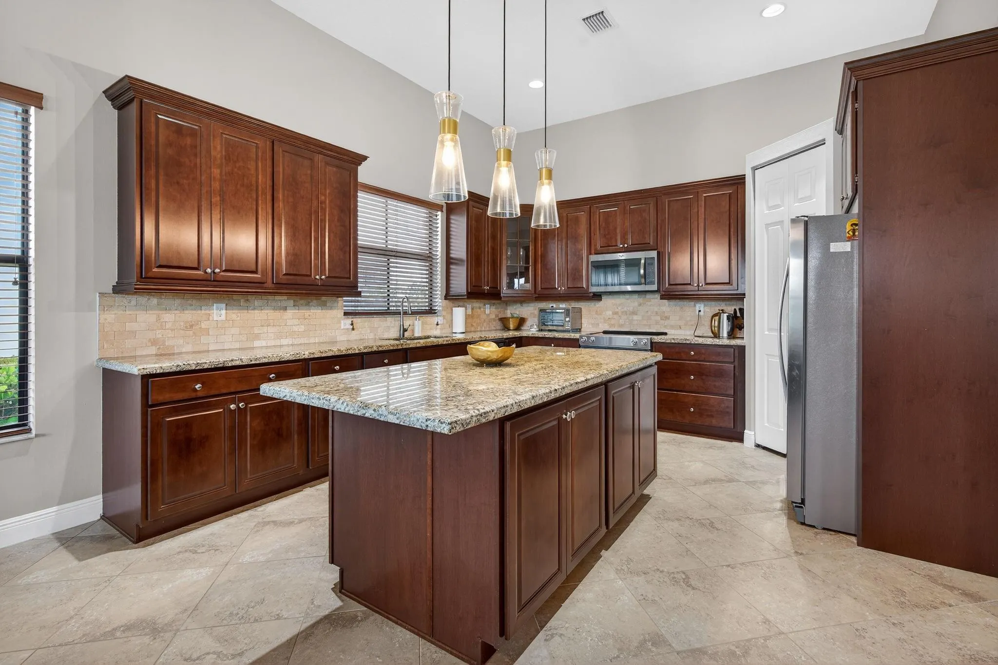 5294 Ferrari Ave
