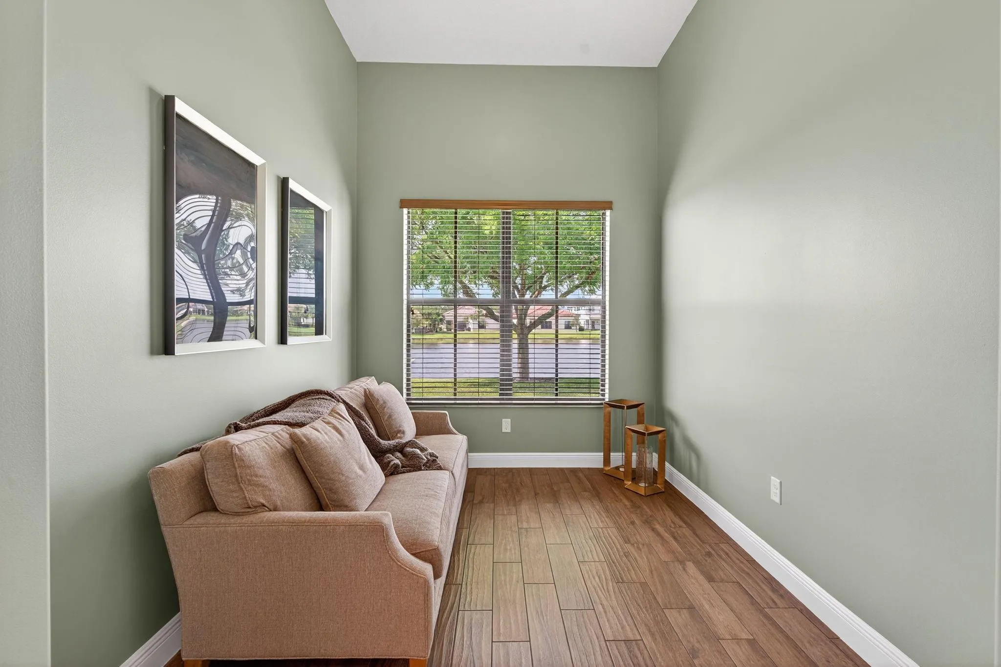 5294 Ferrari Ave