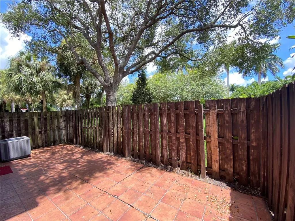 16045 EMERALD COVE RD, #16045