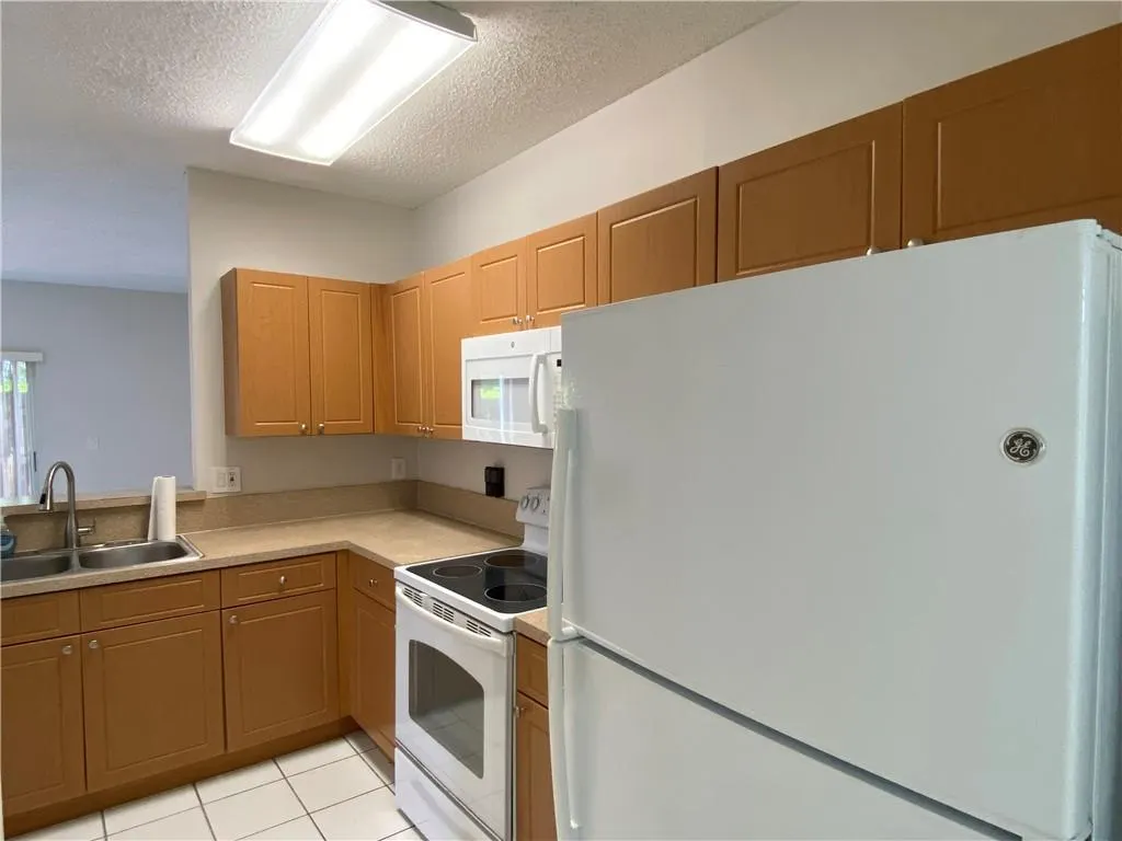 16045 EMERALD COVE RD, #16045