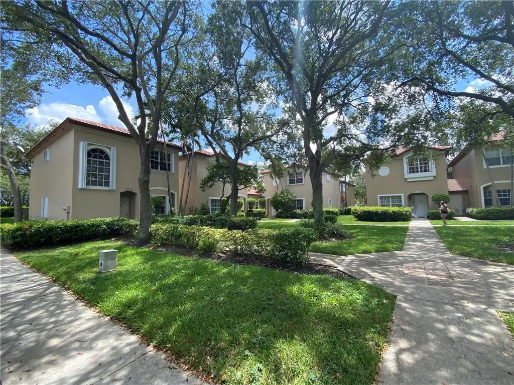 16045 EMERALD COVE RD, #16045