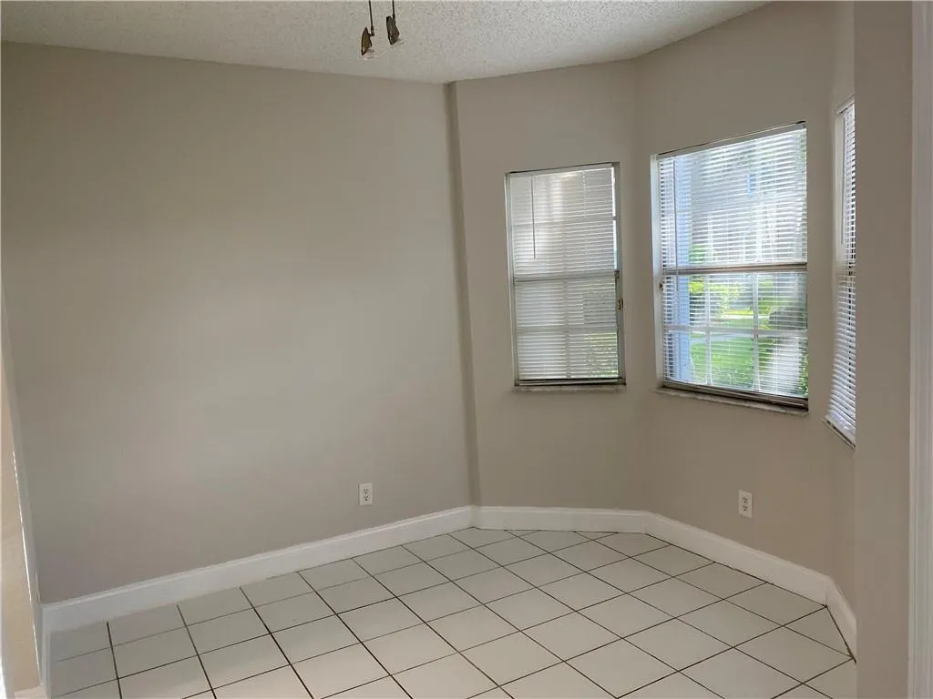 16045 EMERALD COVE RD, #16045
