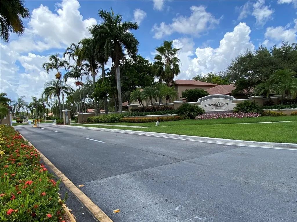 16045 EMERALD COVE RD, #16045
