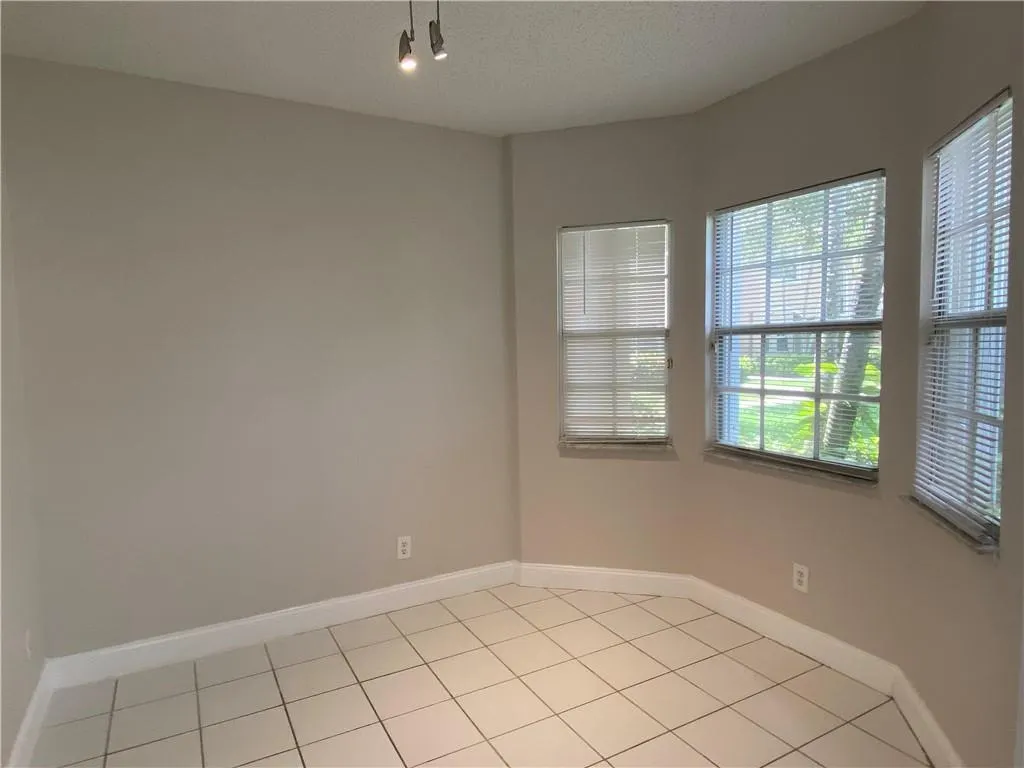 16045 EMERALD COVE RD, #16045
