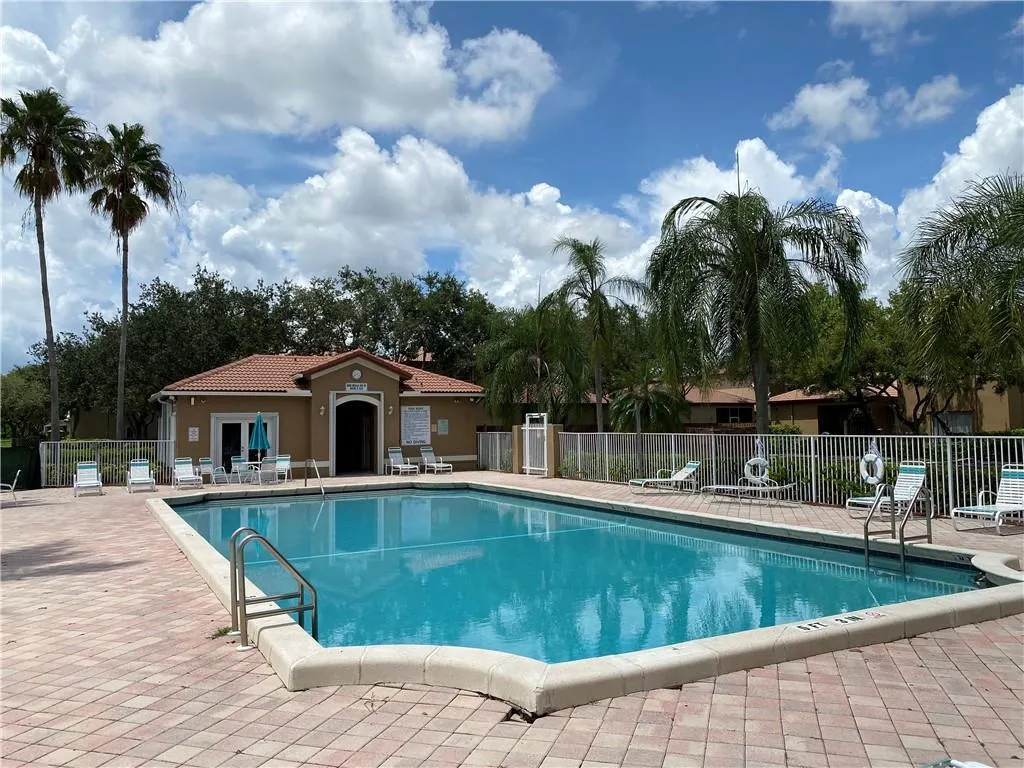 16045 EMERALD COVE RD, #16045