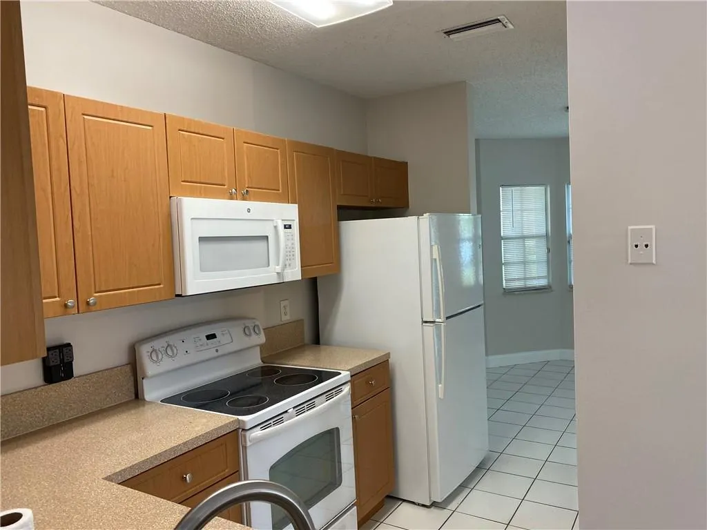 16045 EMERALD COVE RD, #16045