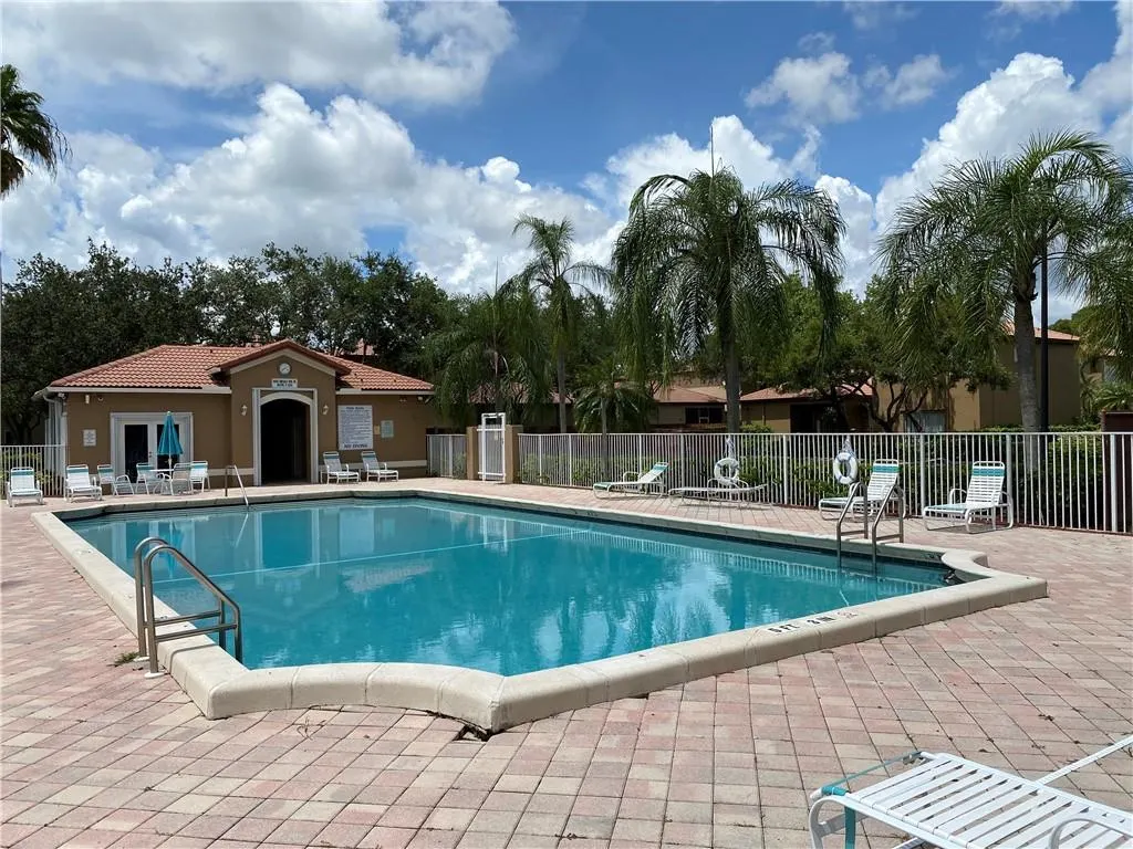 16045 EMERALD COVE RD, #16045