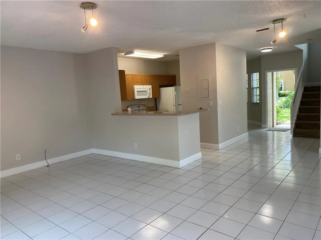 16045 EMERALD COVE RD, #16045