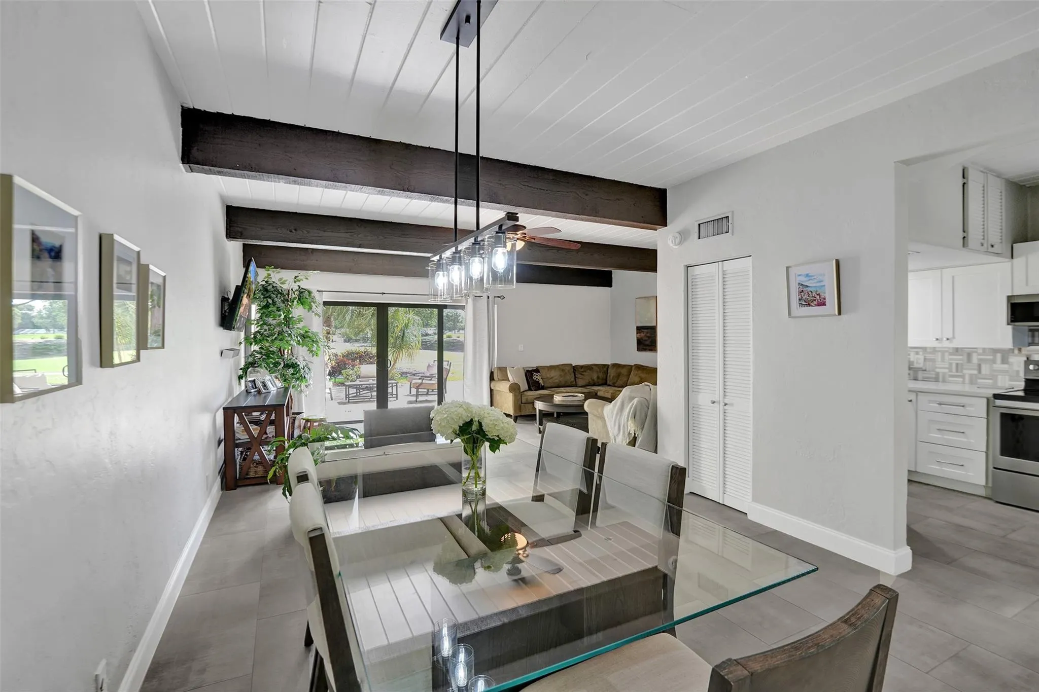 700 E COCO PLUM CR, #8