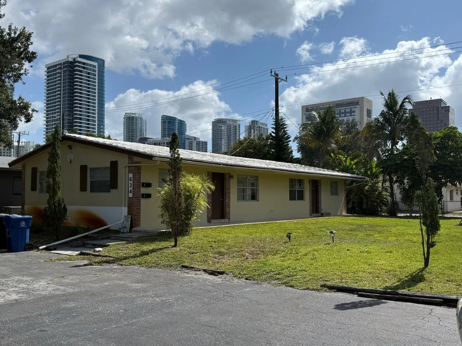 634 SW 4th Ave, #B