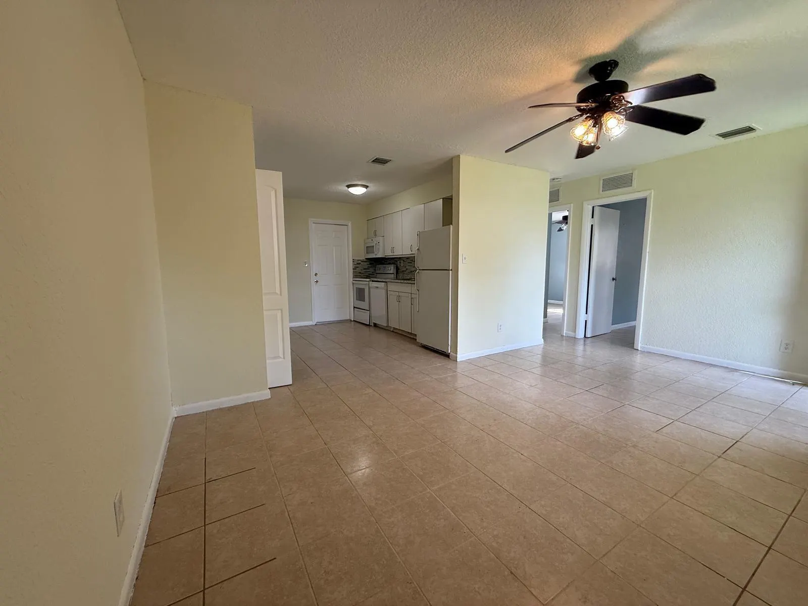 634 SW 4th Ave, #B