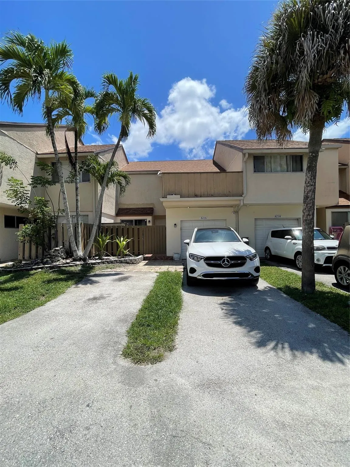 8216 NW 8th St, #3