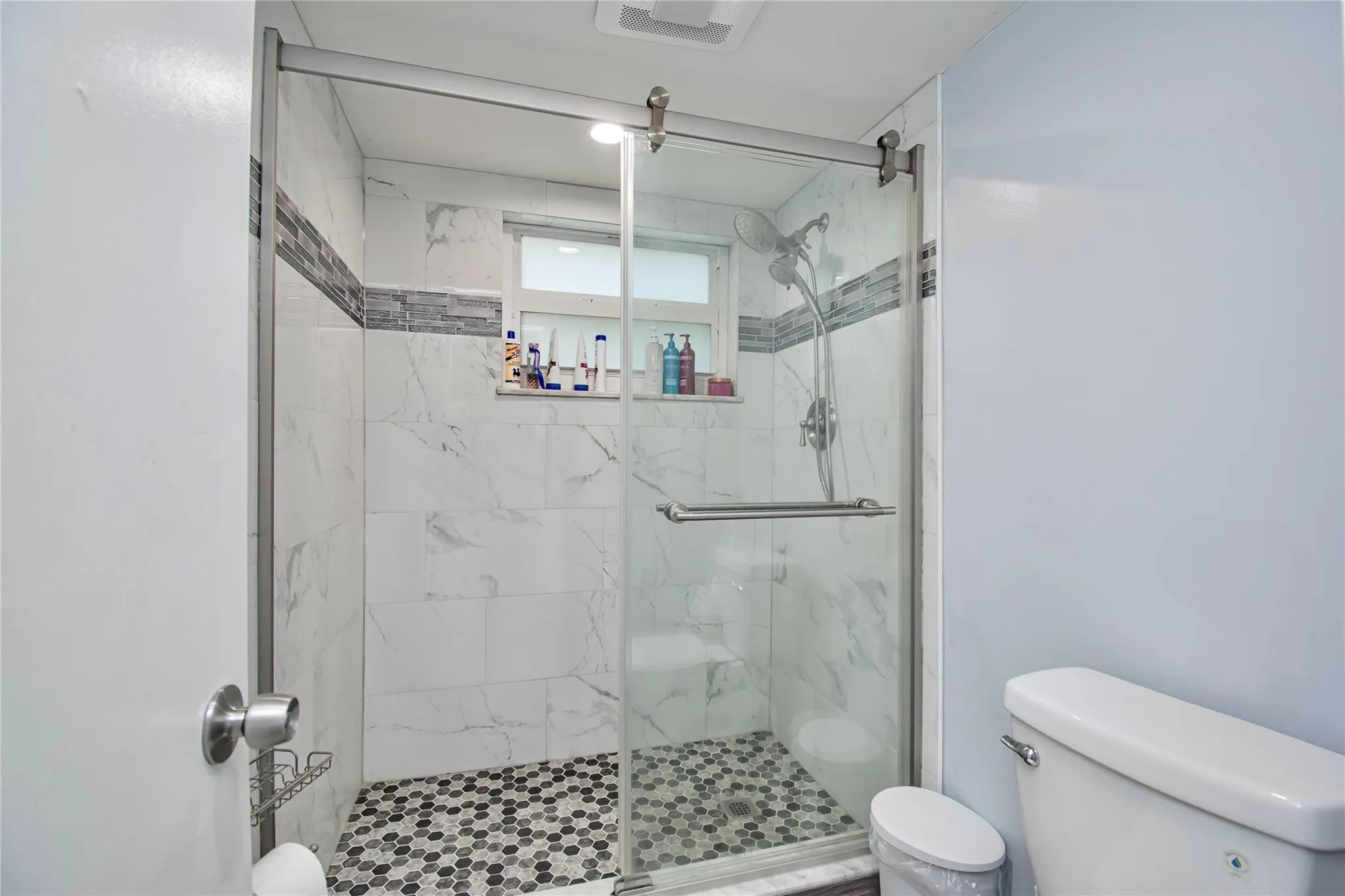 9410 Tangerine Pl, #207