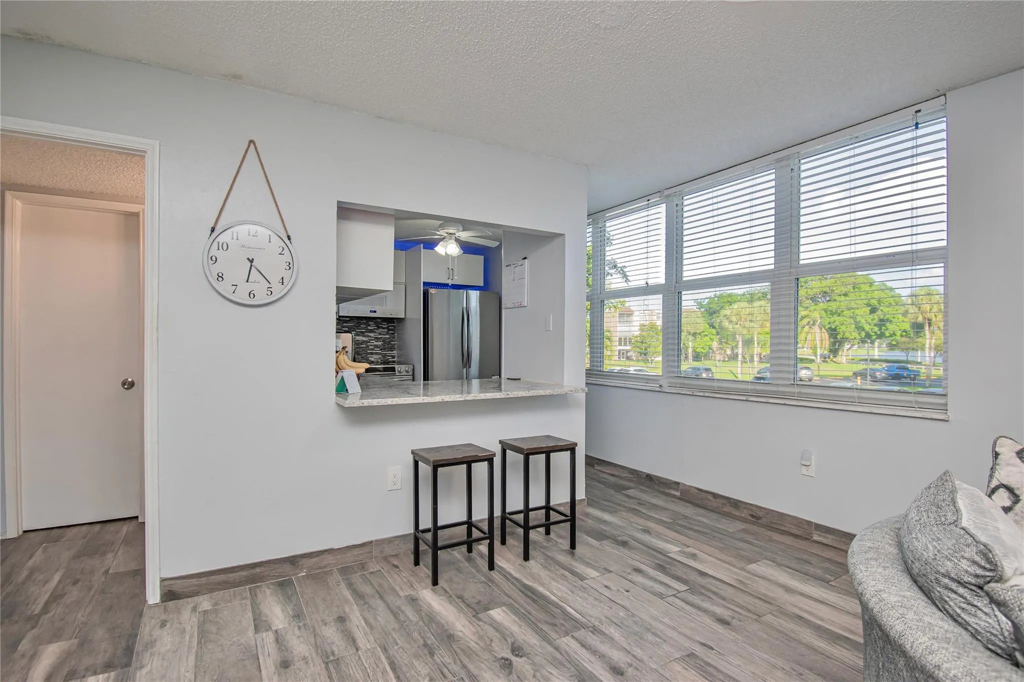 9410 Tangerine Pl, #207