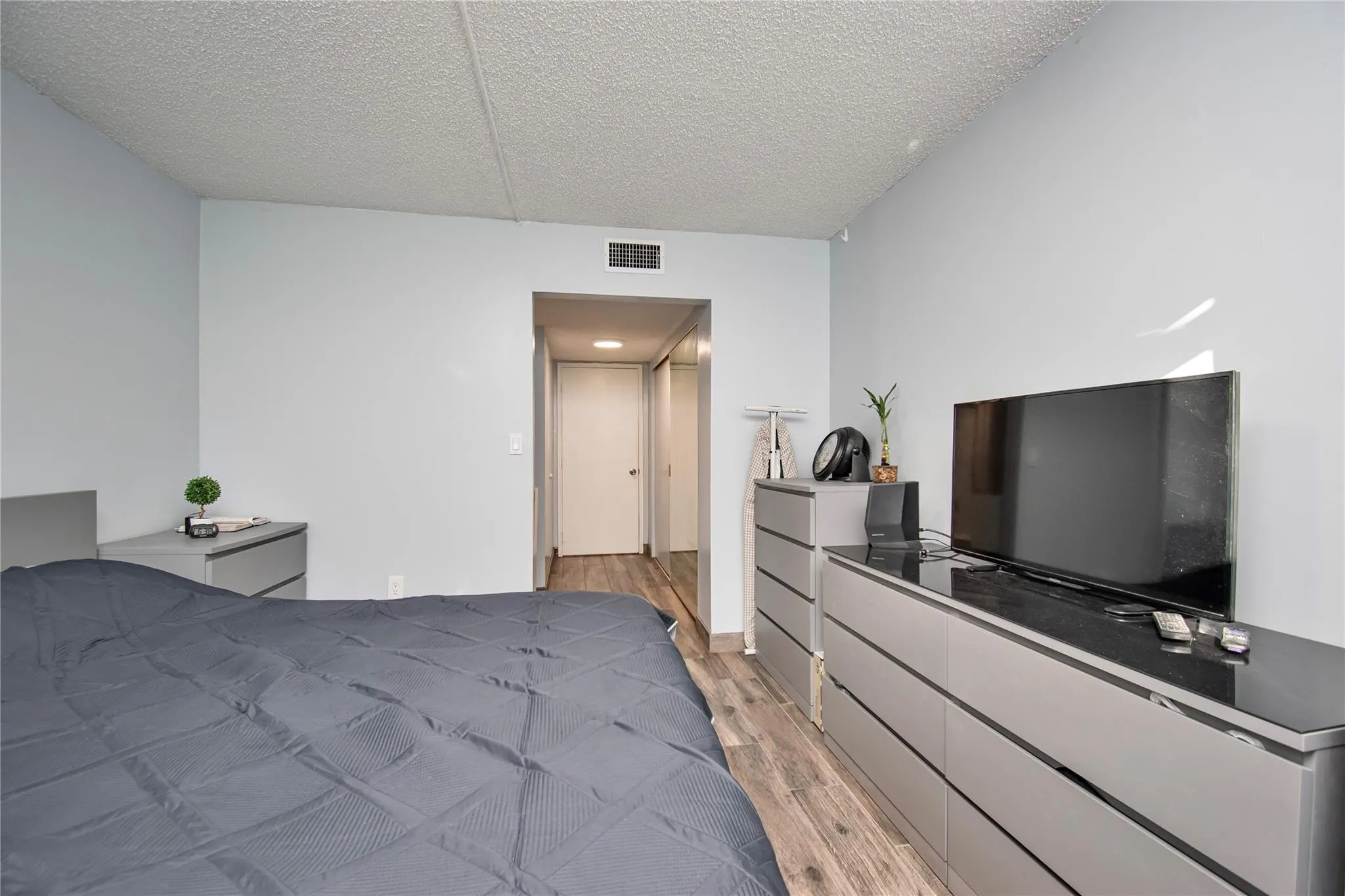 9410 Tangerine Pl, #207
