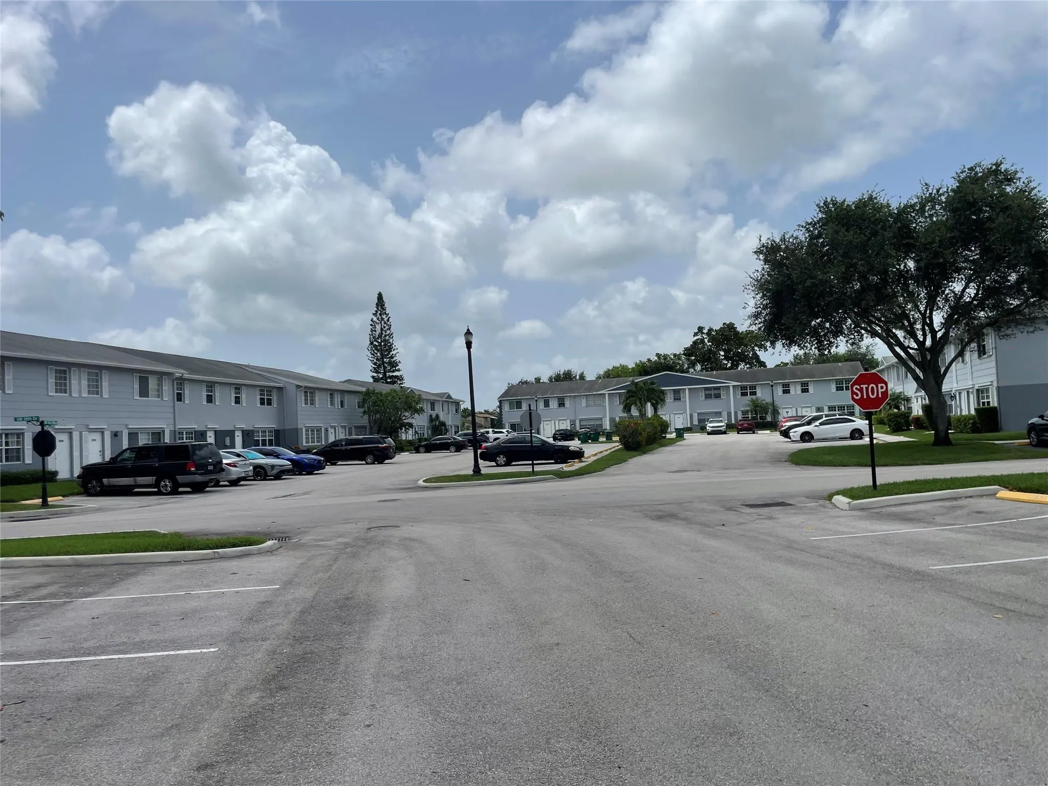 1775 SW 81st Way