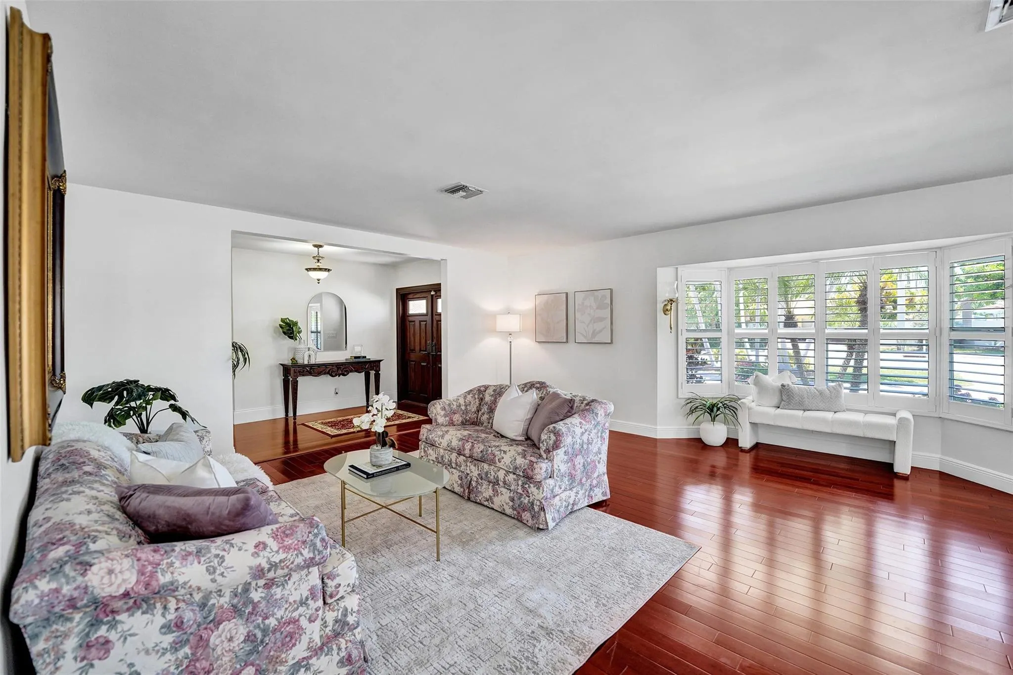 4711 Bayview Dr