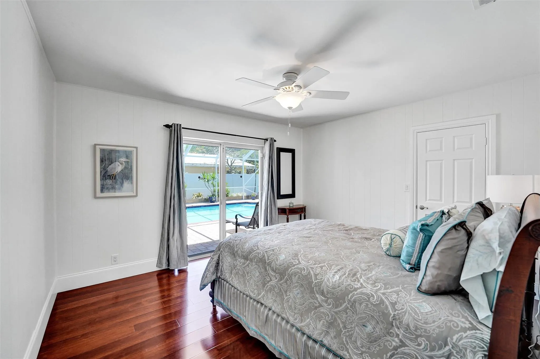 4711 Bayview Dr