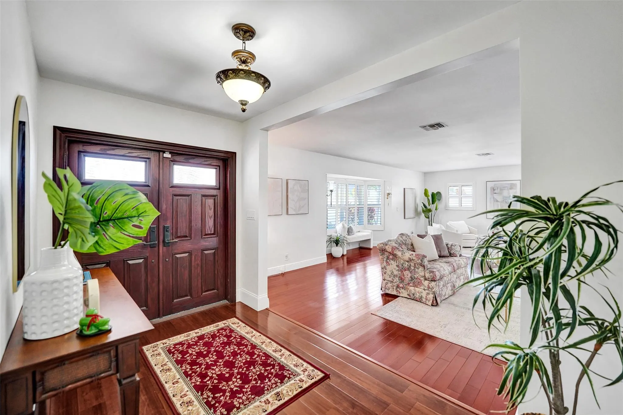 4711 Bayview Dr