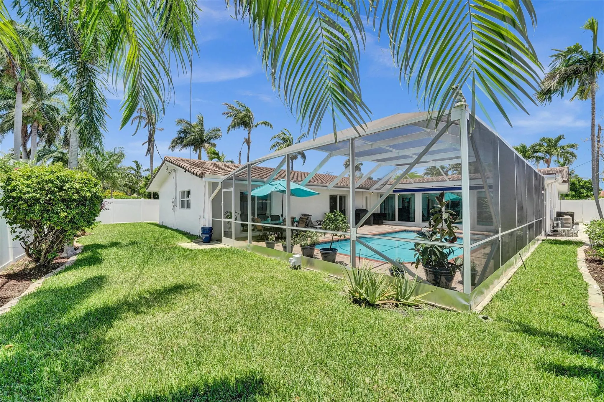 4711 Bayview Dr