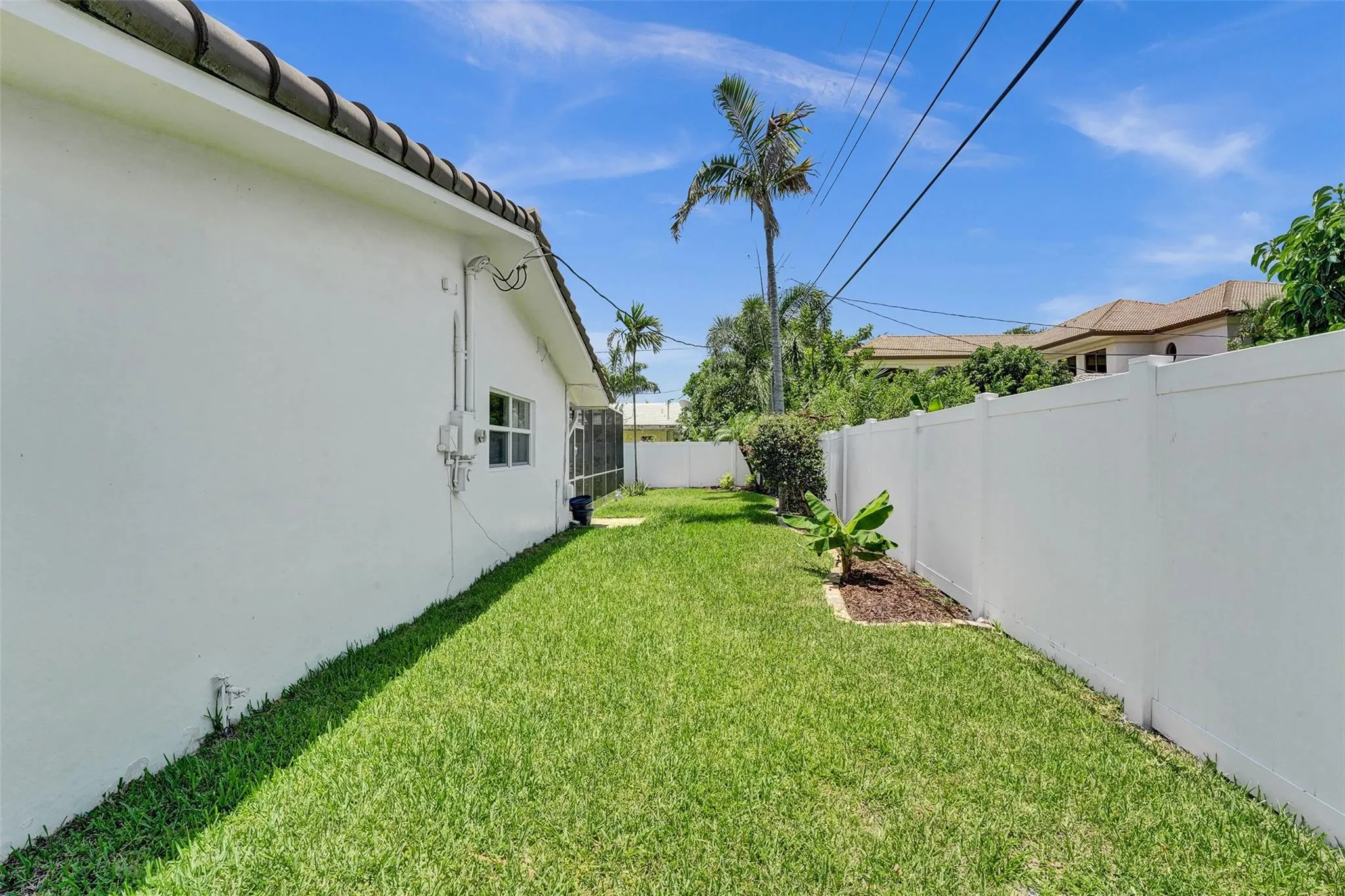 4711 Bayview Dr