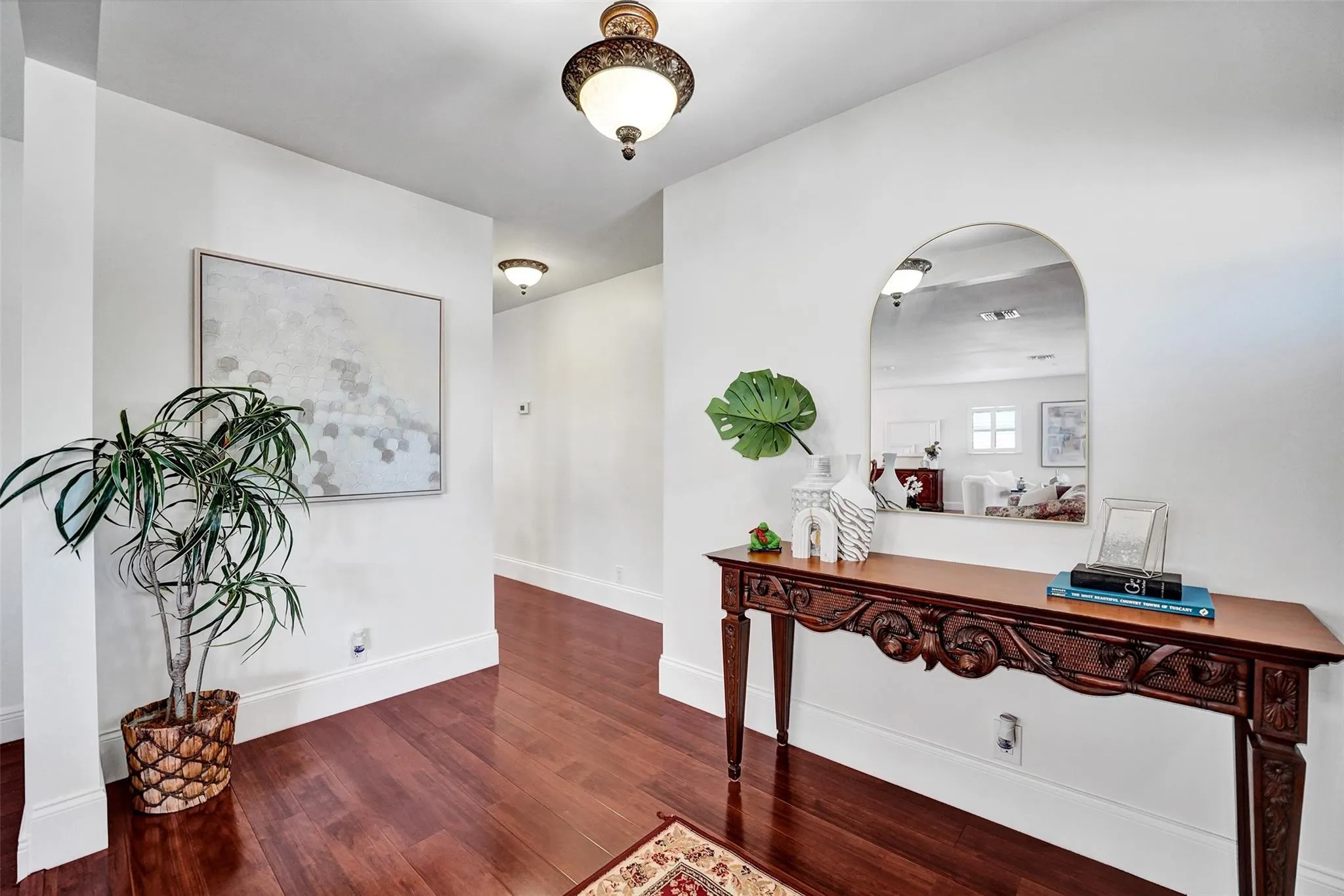 4711 Bayview Dr