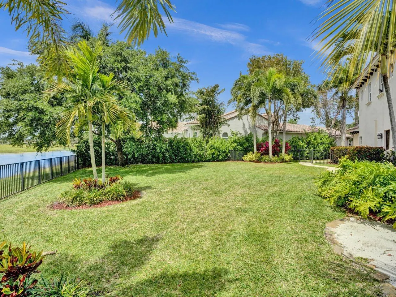 12328 NW 69th Ct