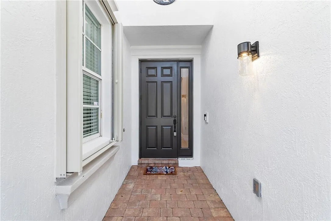 10980 NW 78th Pl