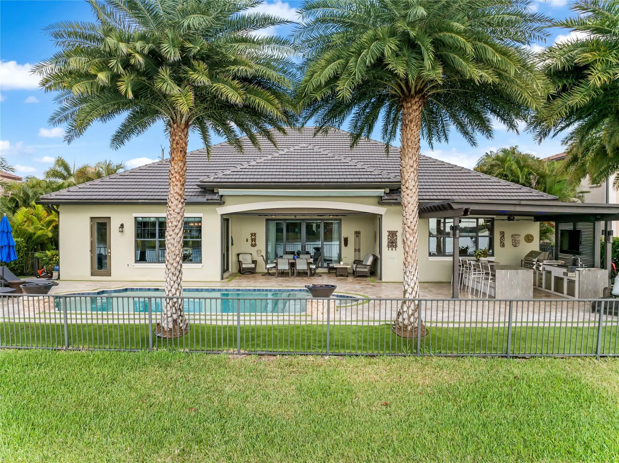 8825 Watercrest Cir E.