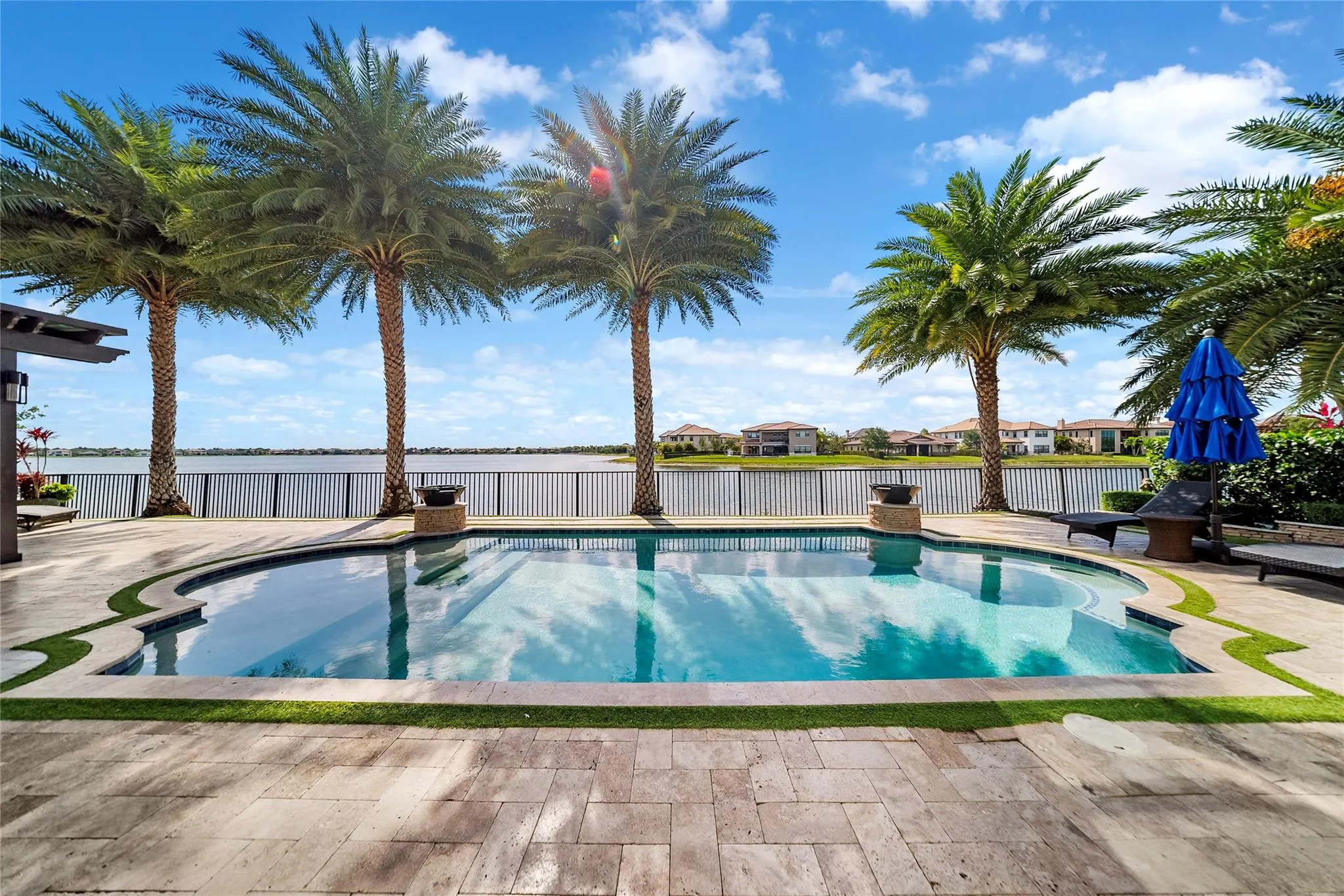 8825 Watercrest Cir E.