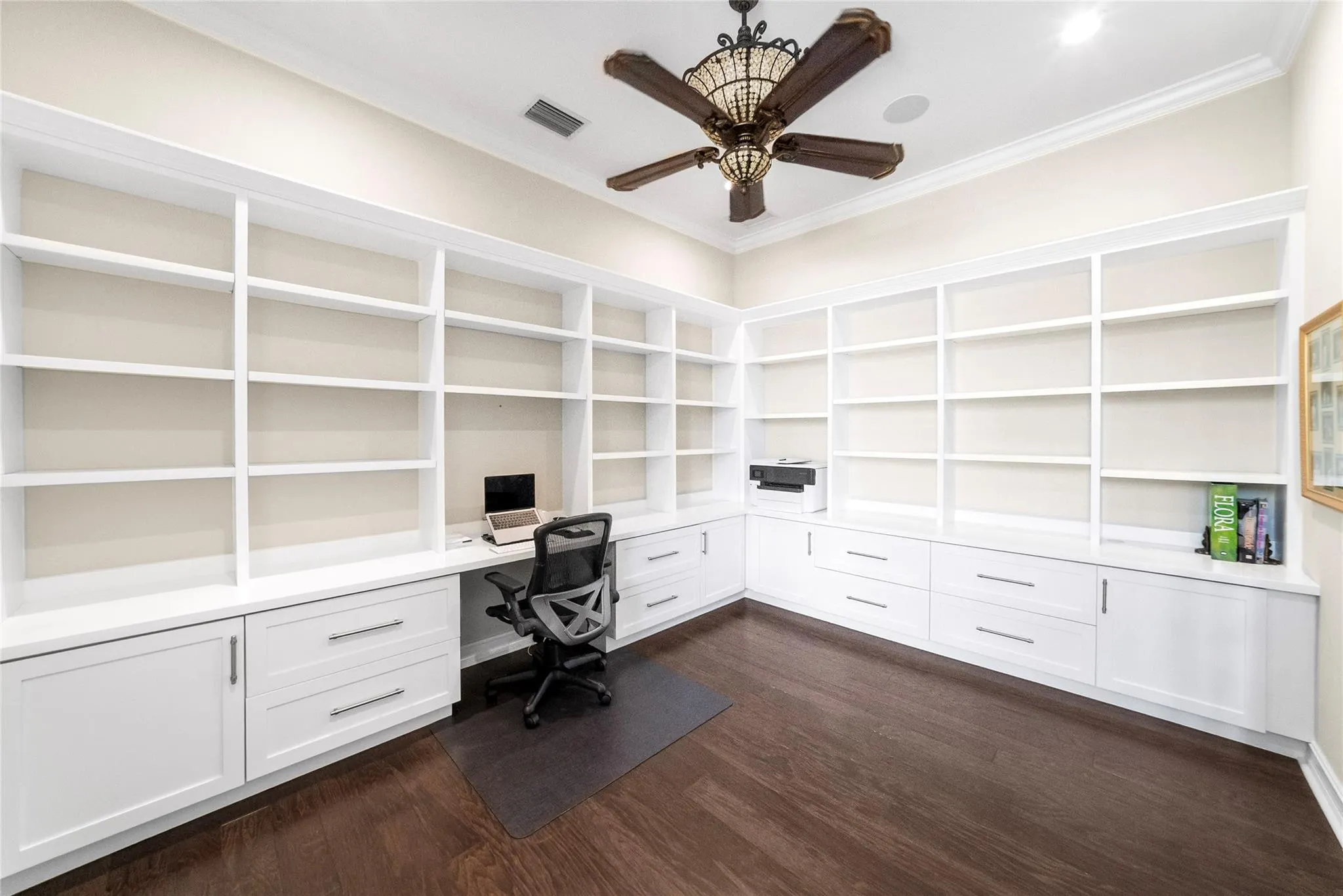8825 Watercrest Cir E.
