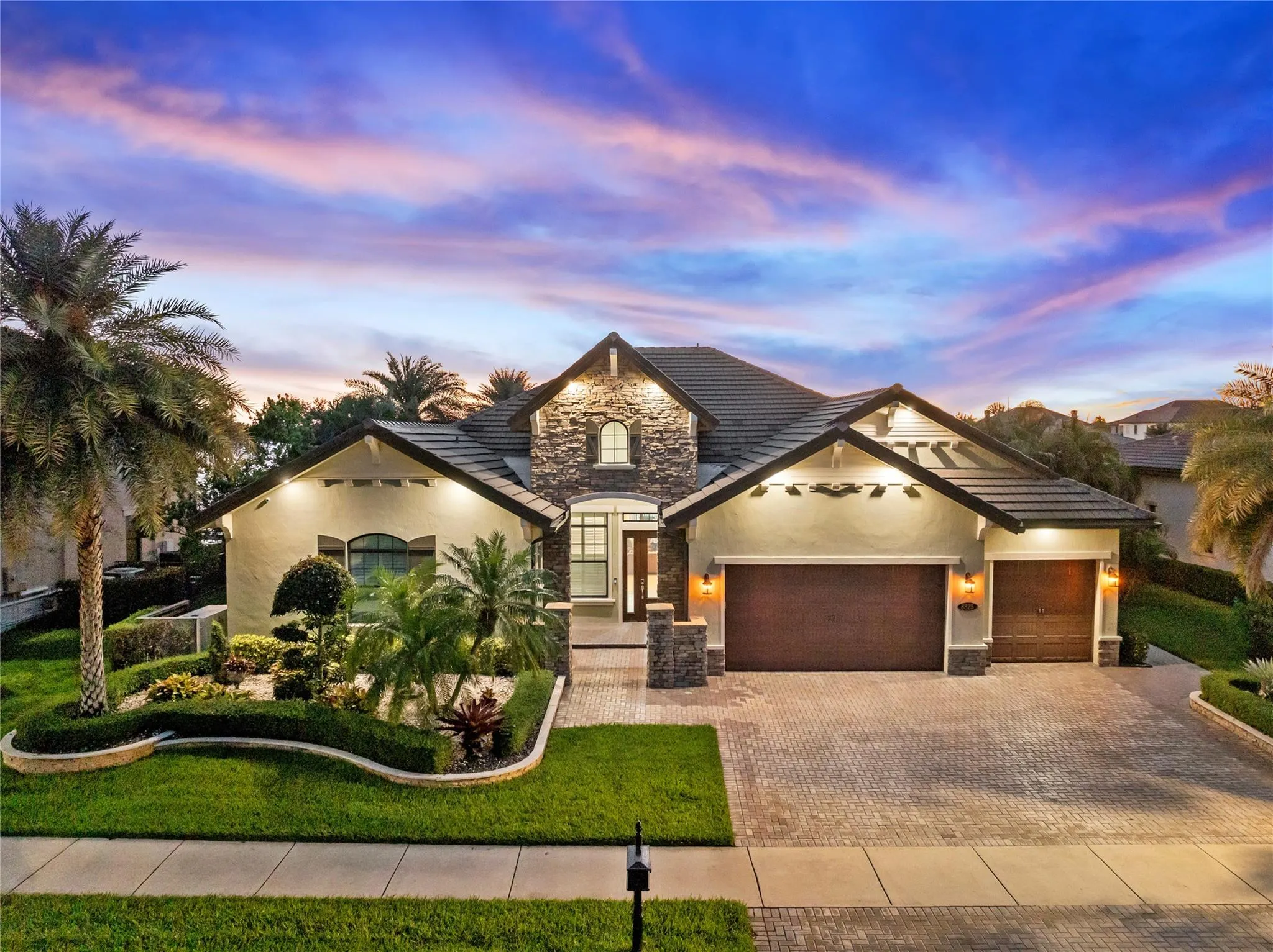8825 Watercrest Cir E.