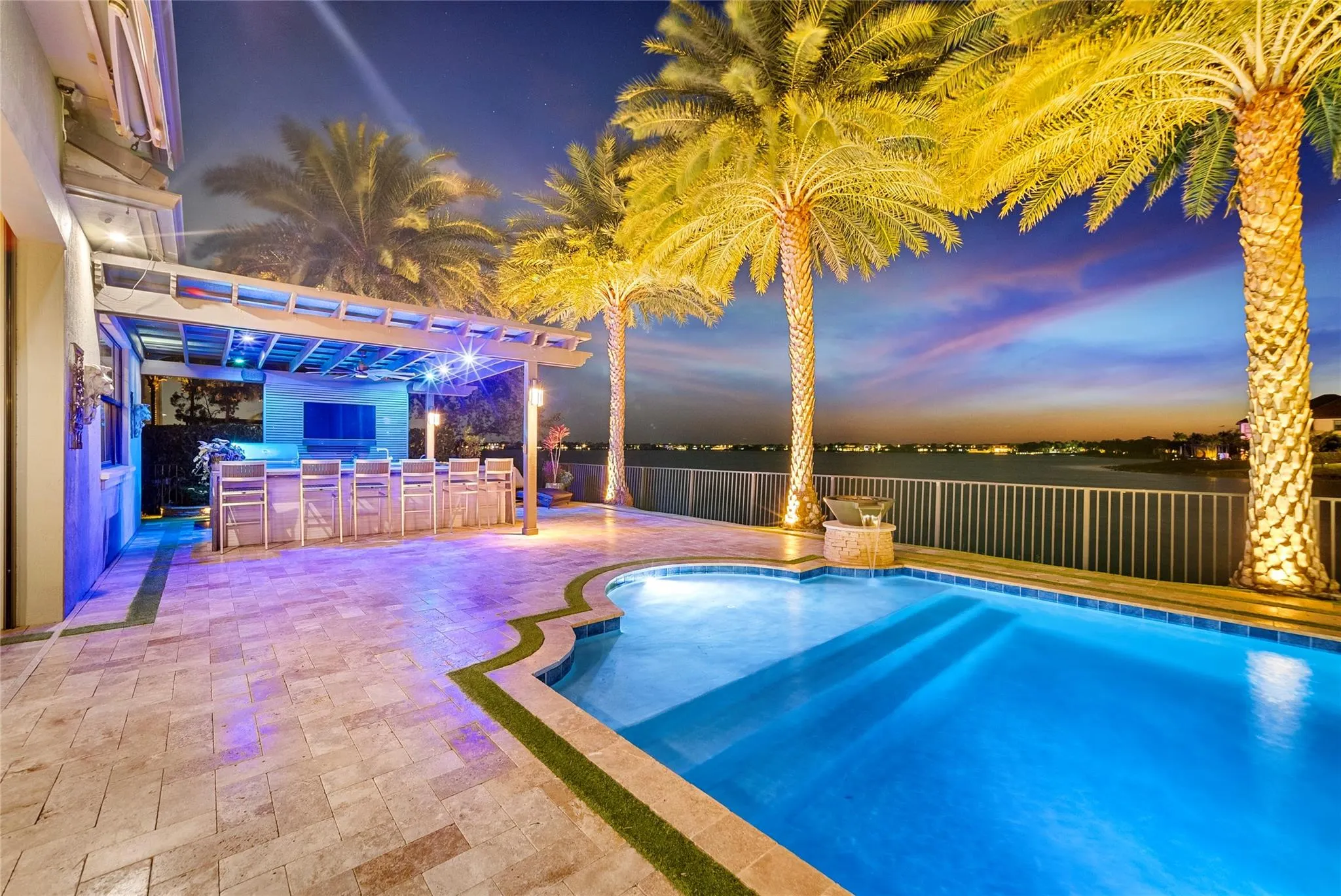 8825 Watercrest Cir E.